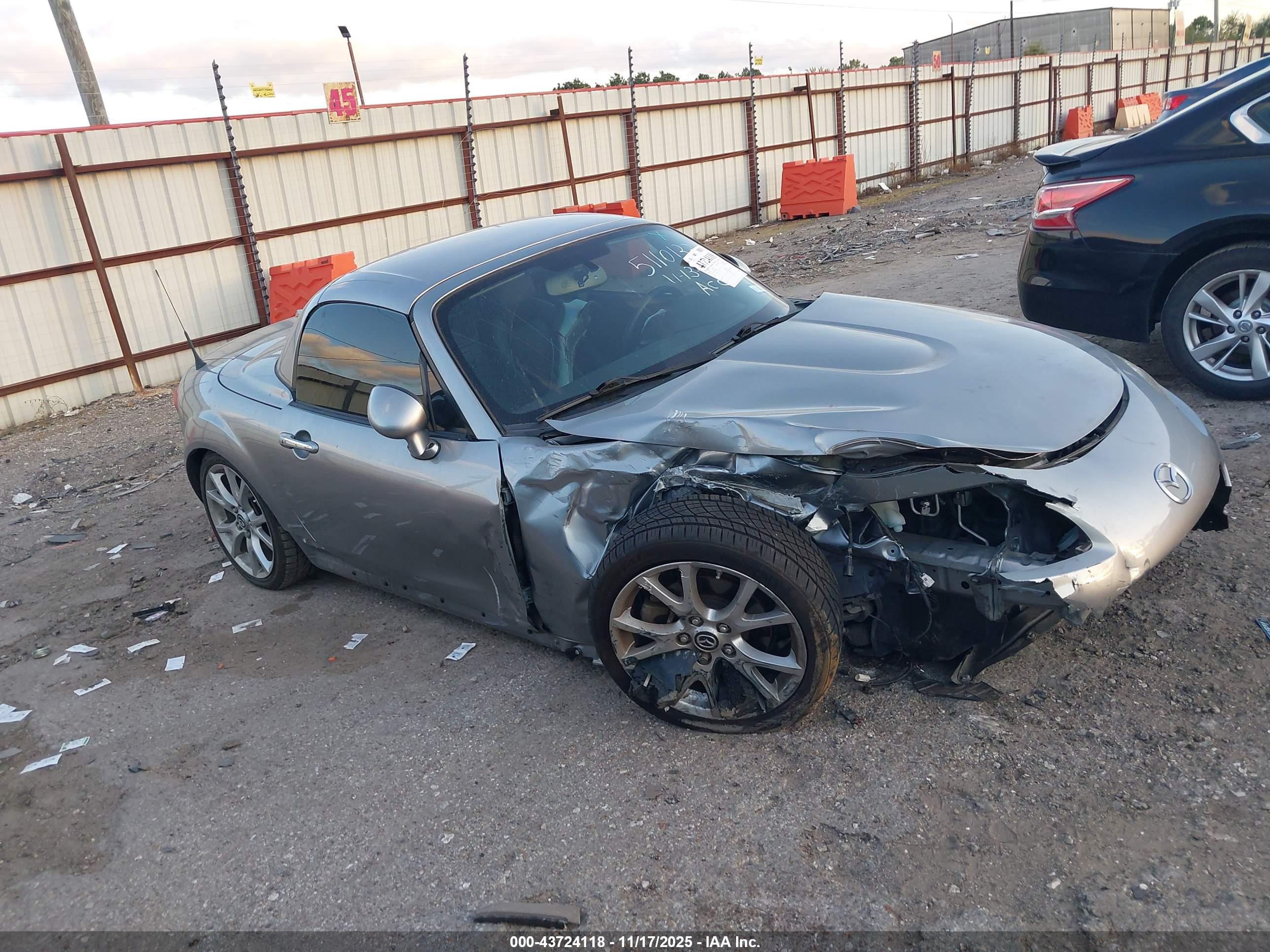 MAZDA MX-5 image 6