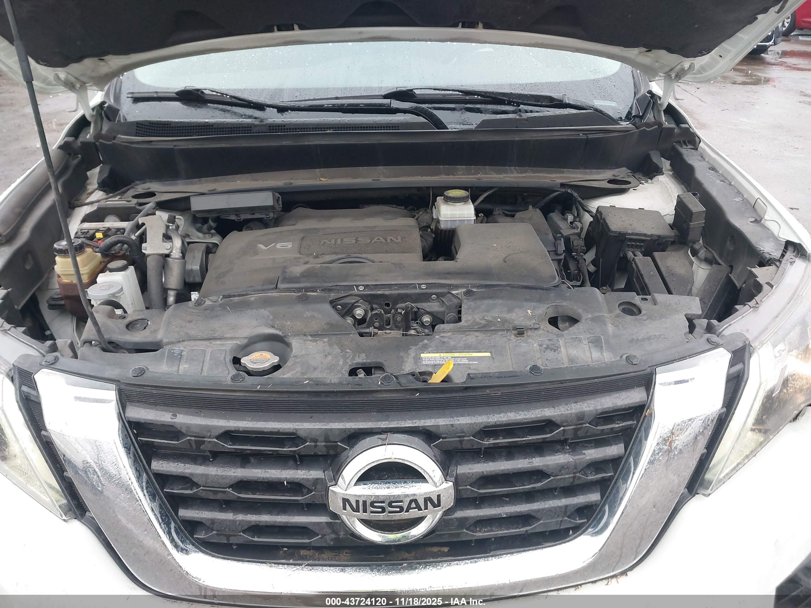 NISSAN PATHFINDER image 10
