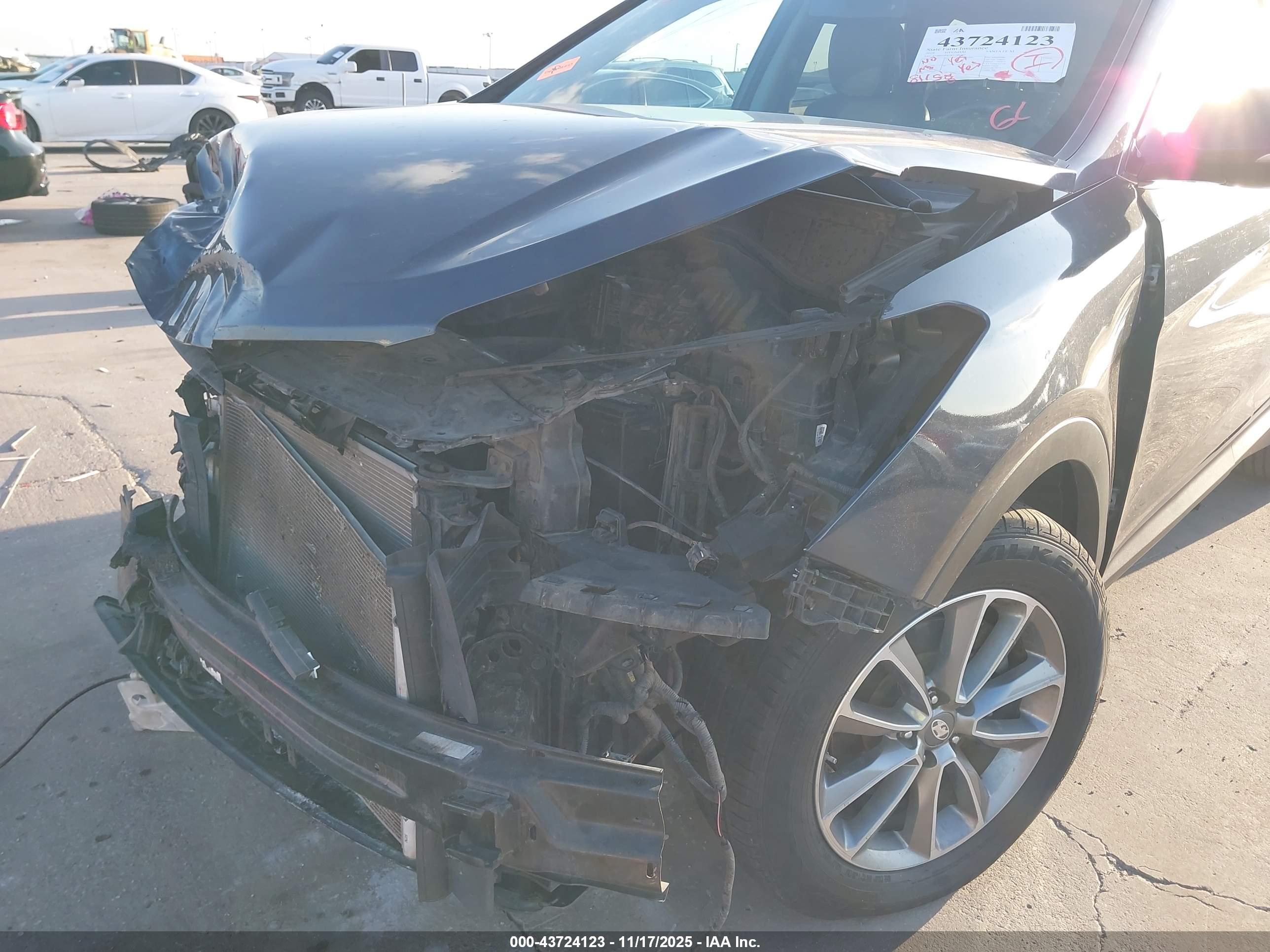 HYUNDAI SANTA image 6