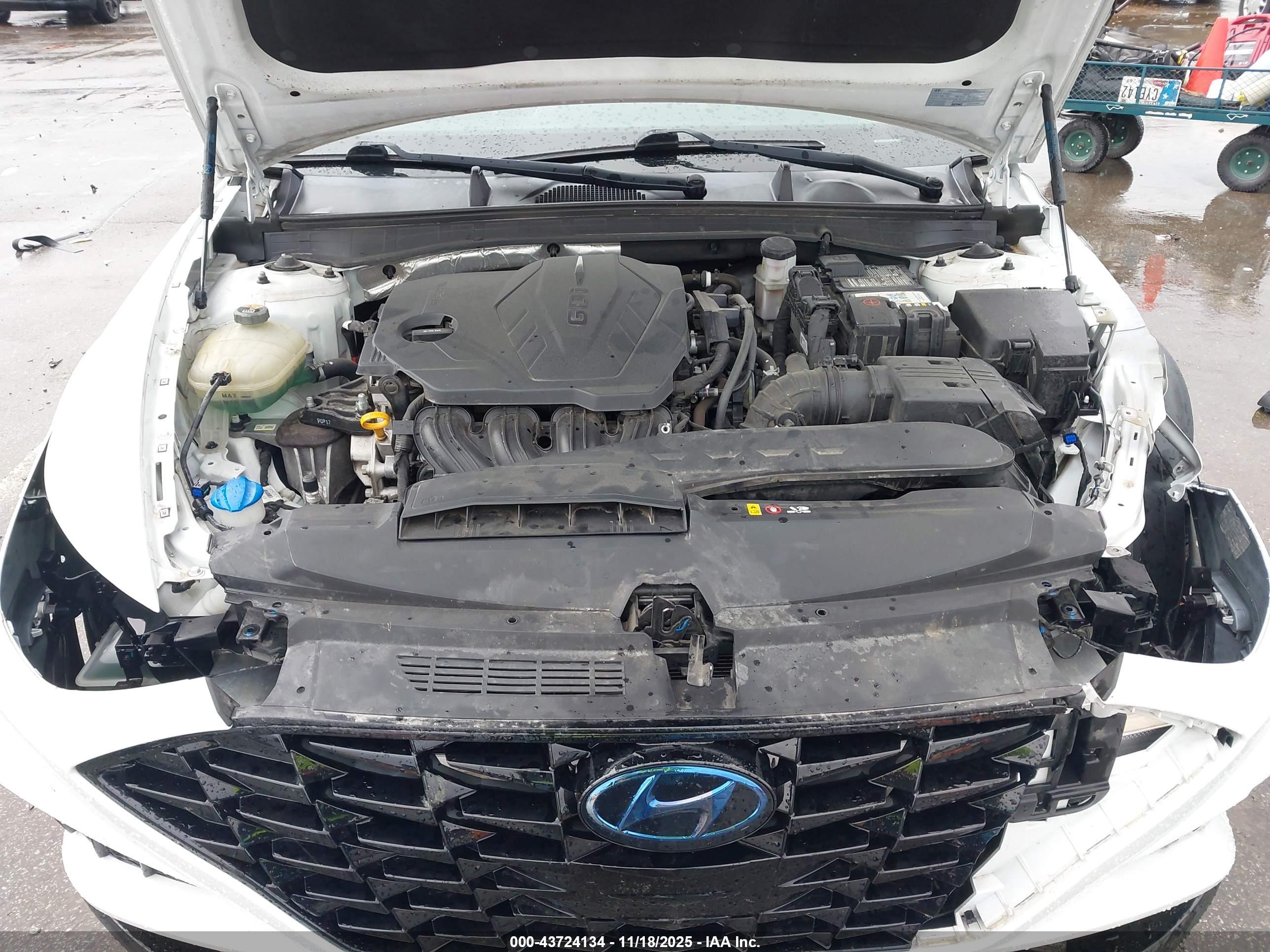 HYUNDAI SONATA image 10