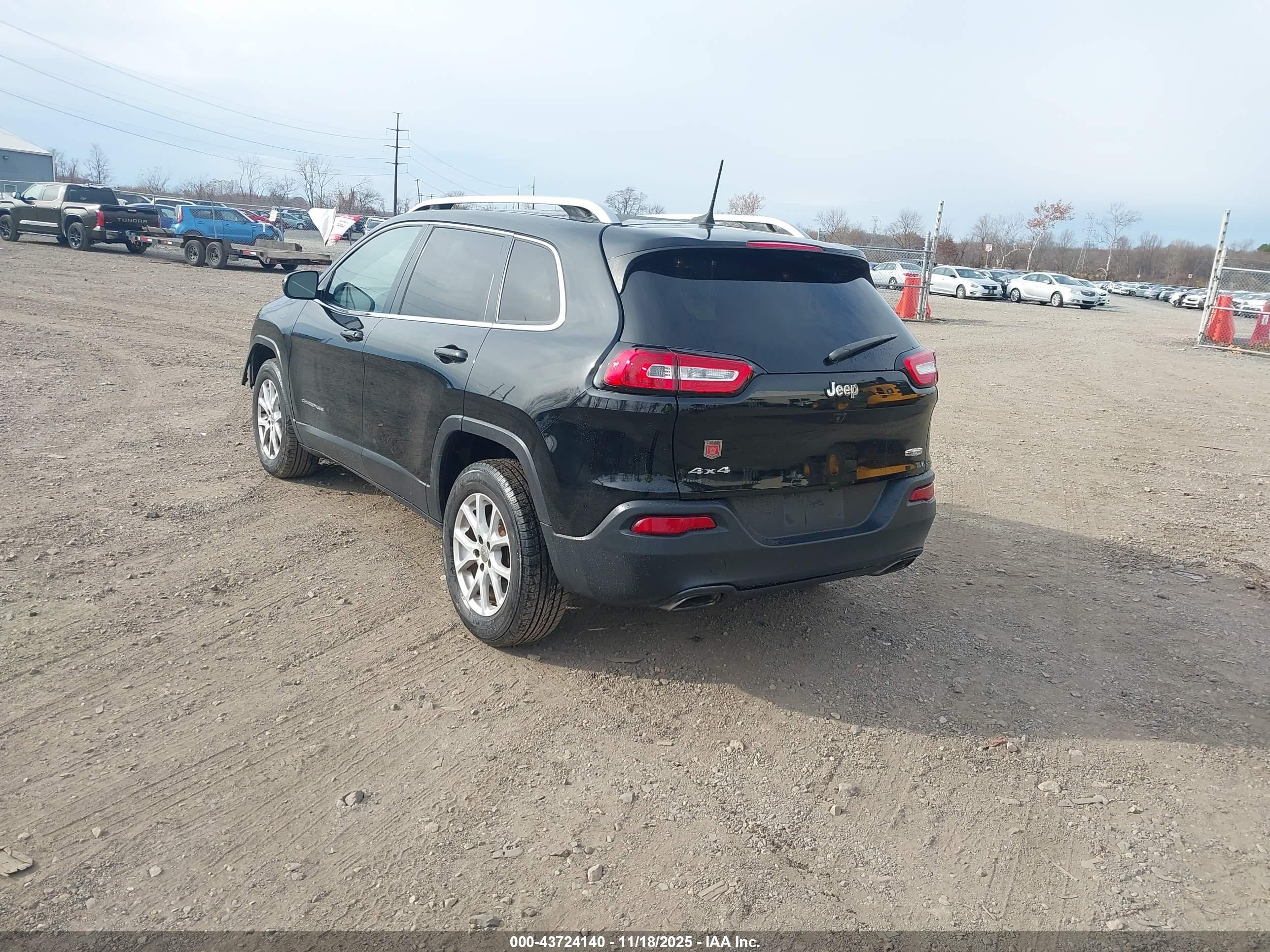 JEEP CHEROKEE image 3