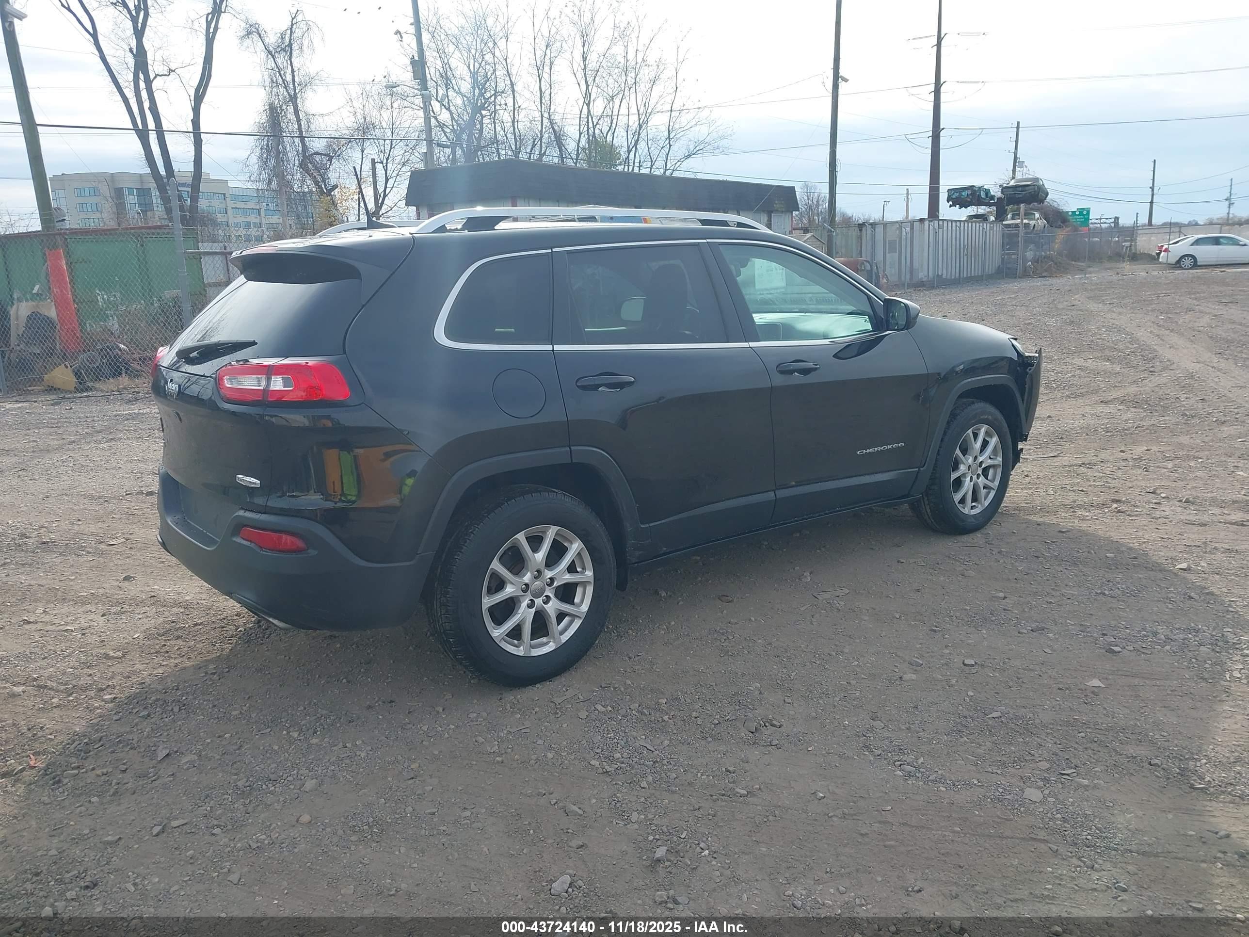 JEEP CHEROKEE image 4