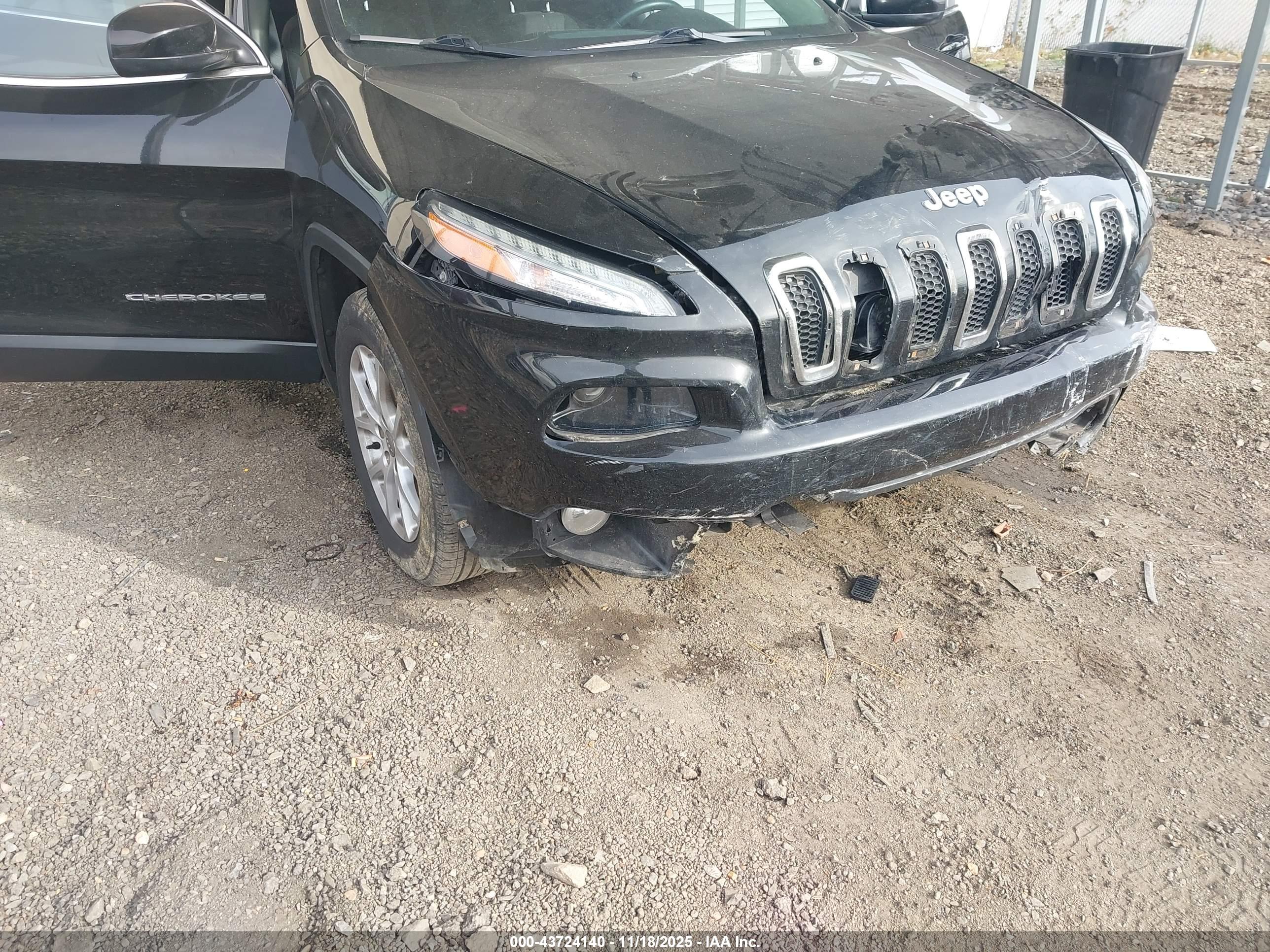 JEEP CHEROKEE image 6
