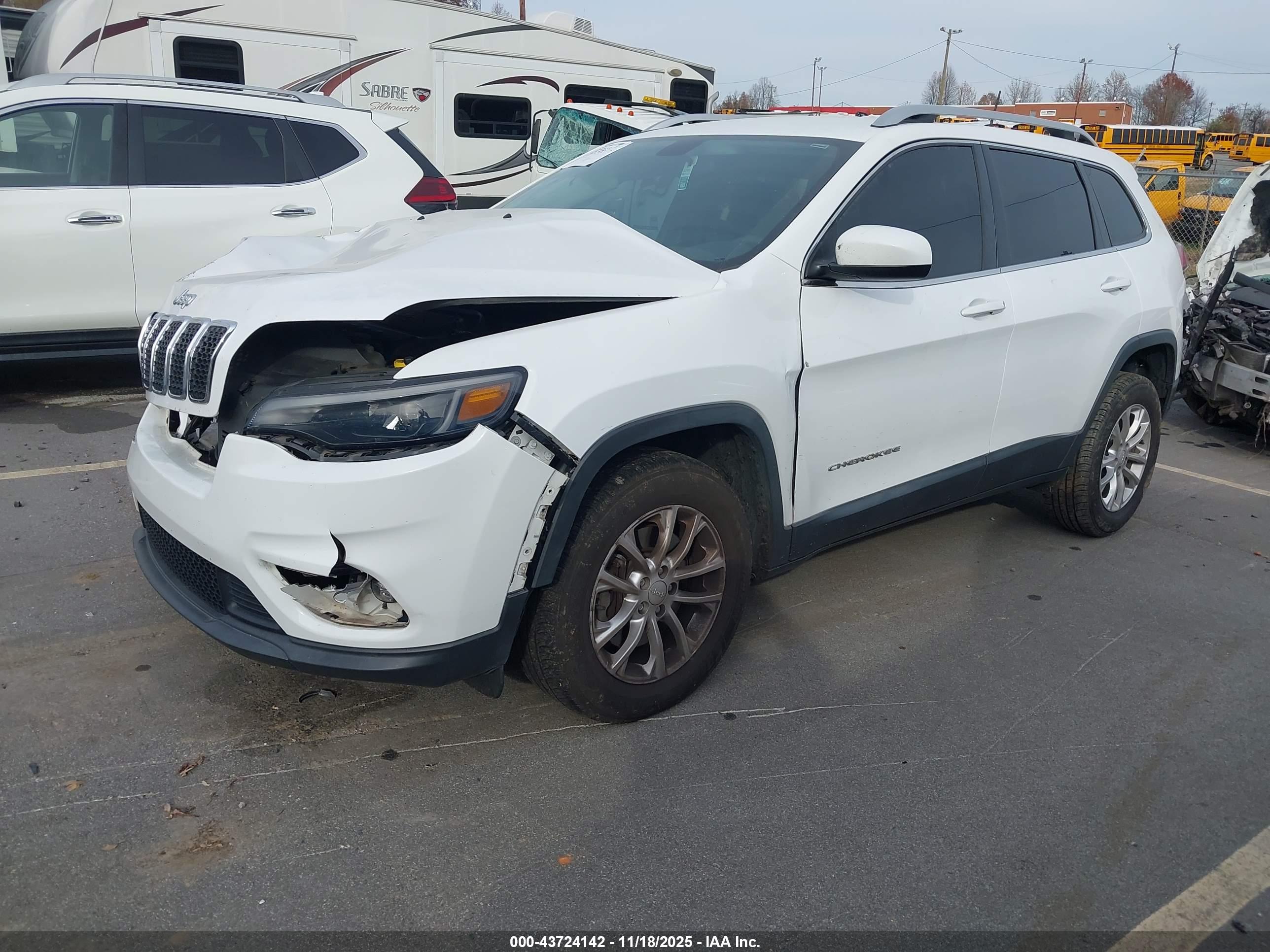 JEEP CHEROKEE image 2
