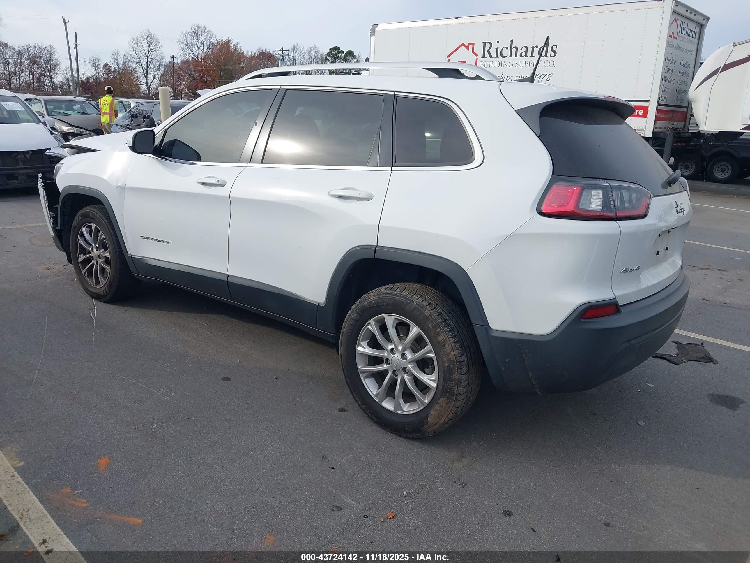 JEEP CHEROKEE image 3