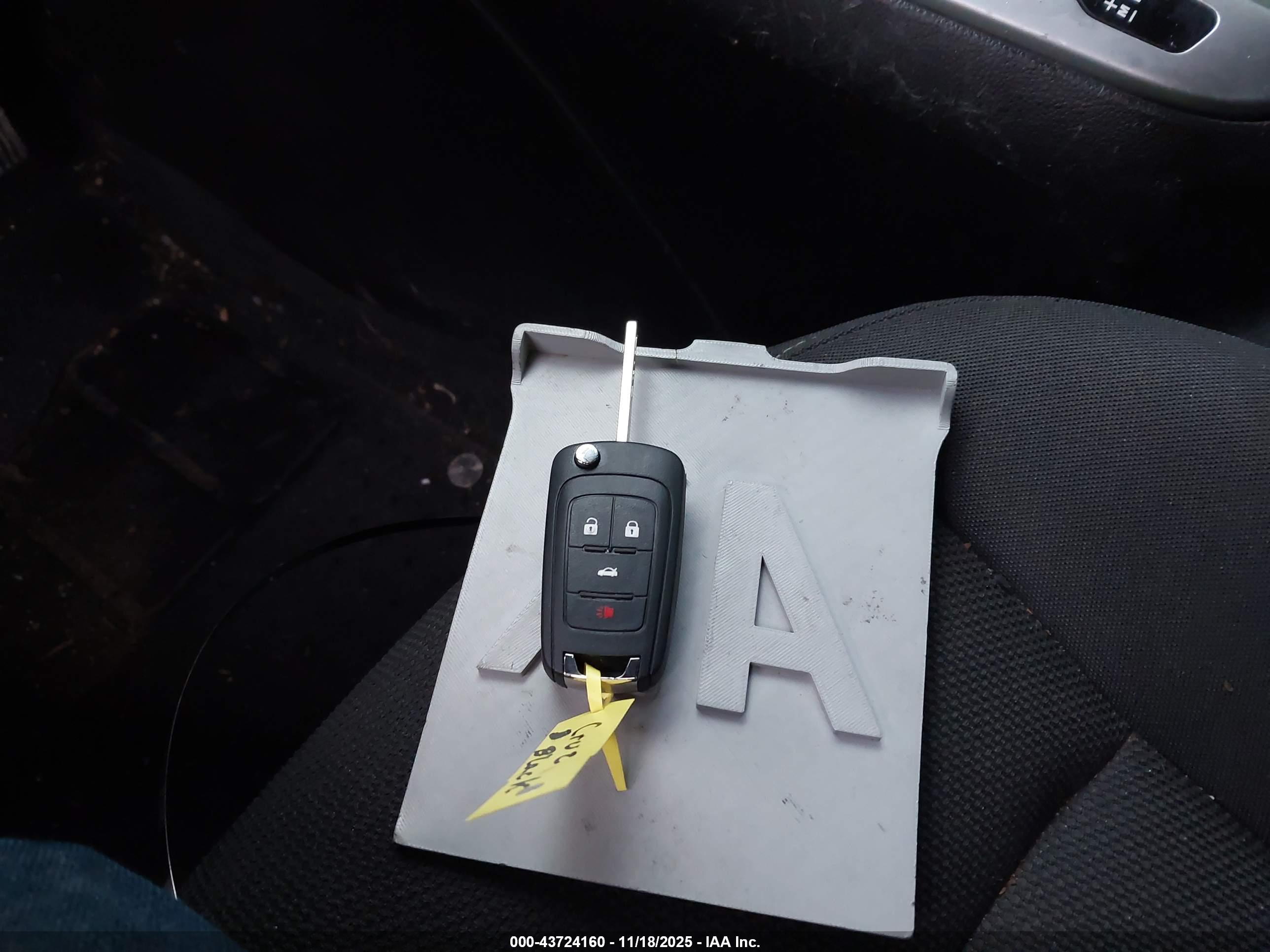 CHEVROLET CRUZE image 11