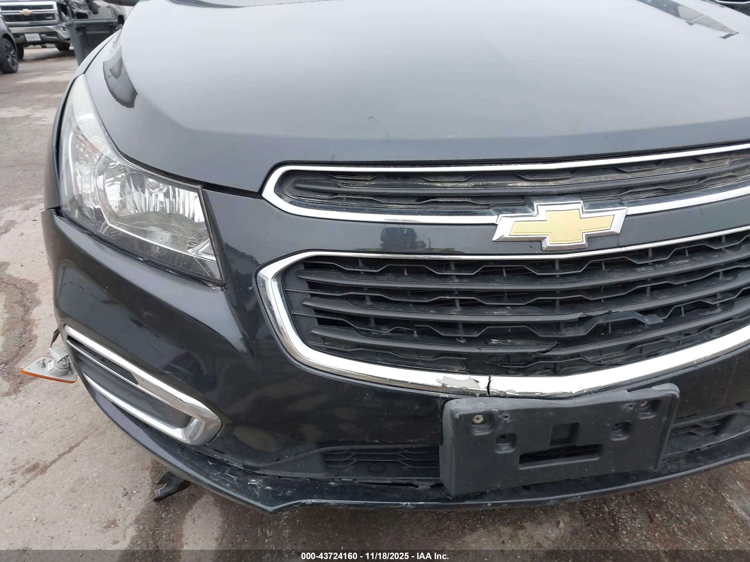 CHEVROLET CRUZE image 6