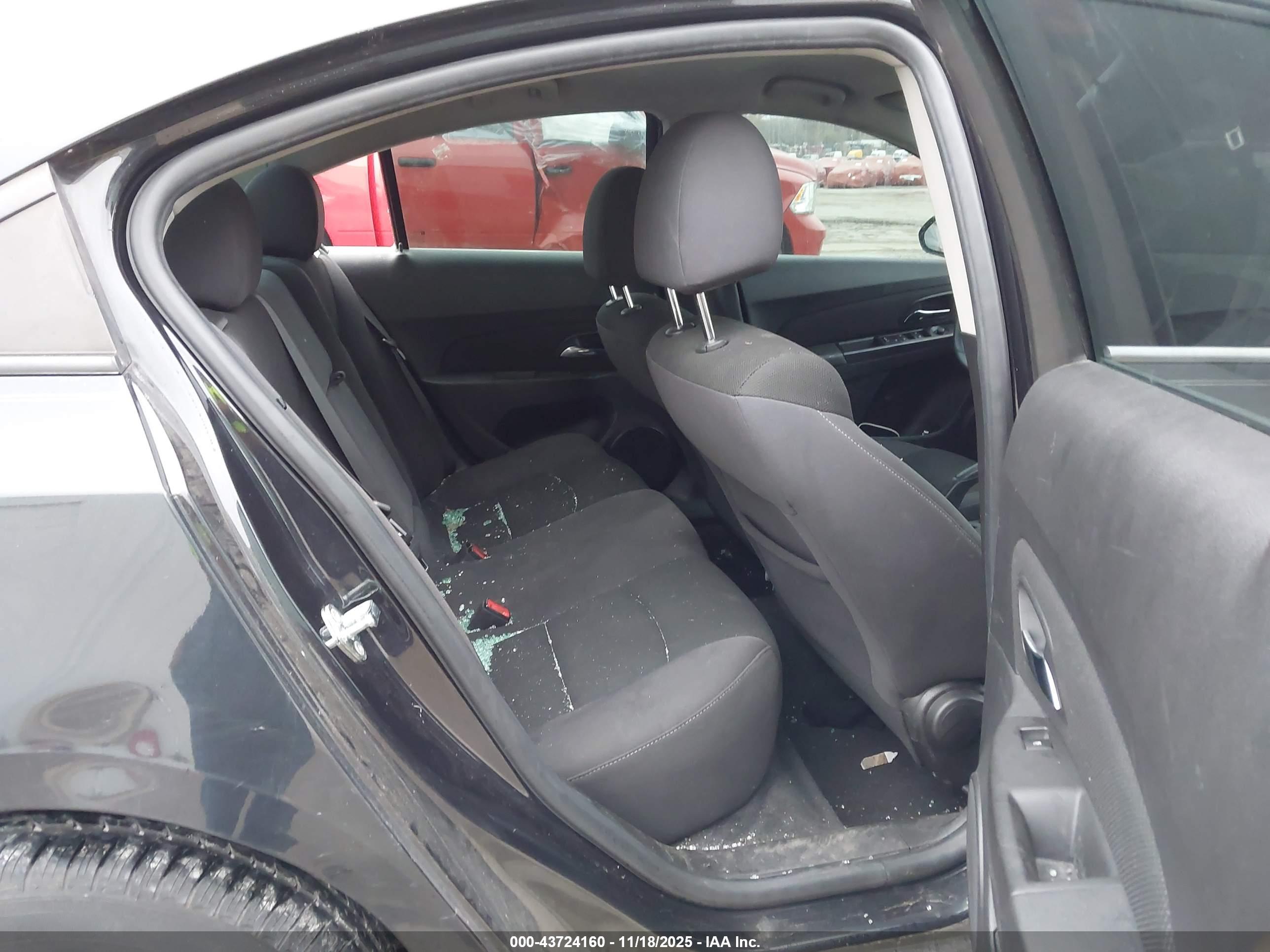 CHEVROLET CRUZE image 8