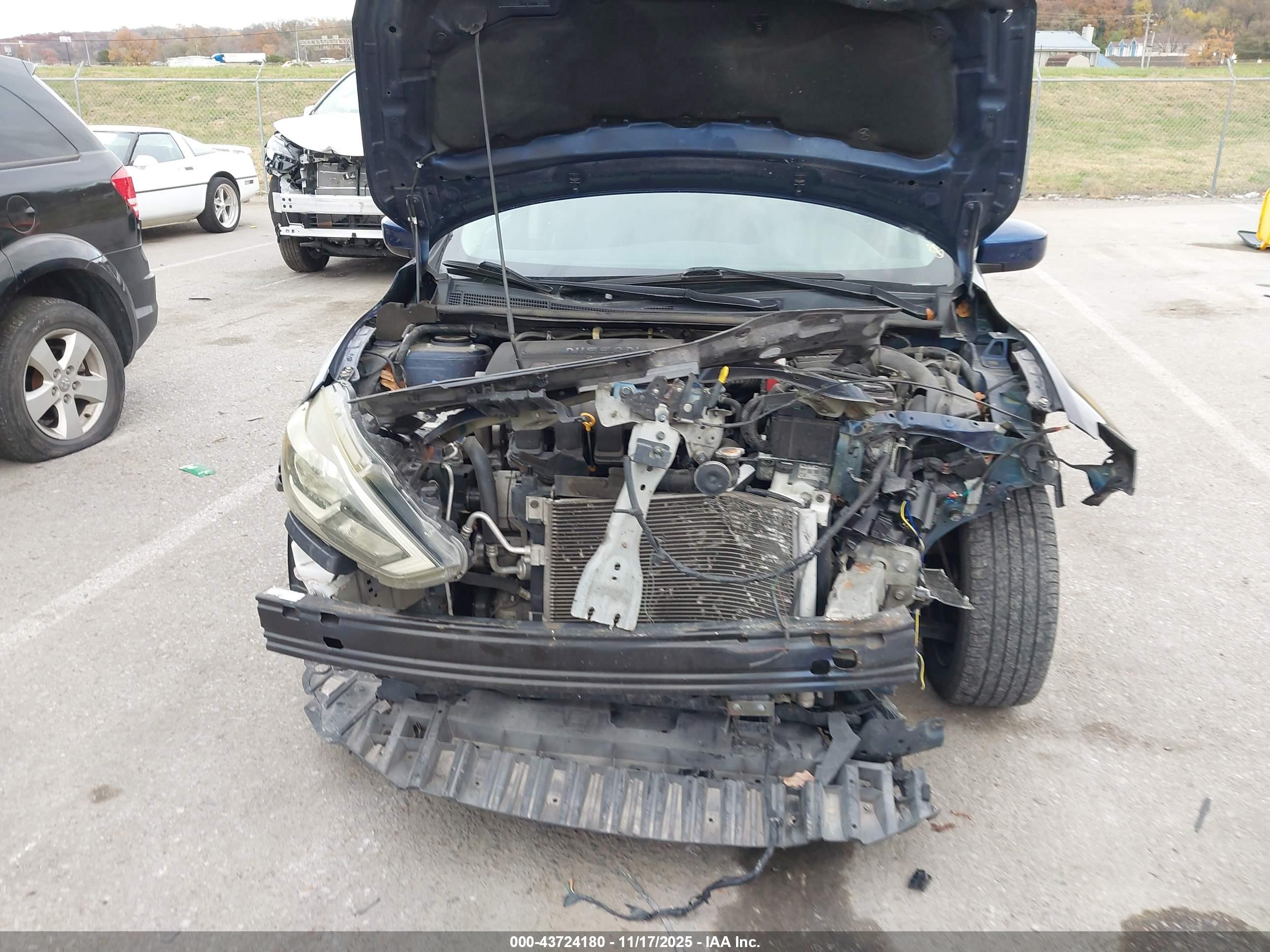 NISSAN SENTRA image 10