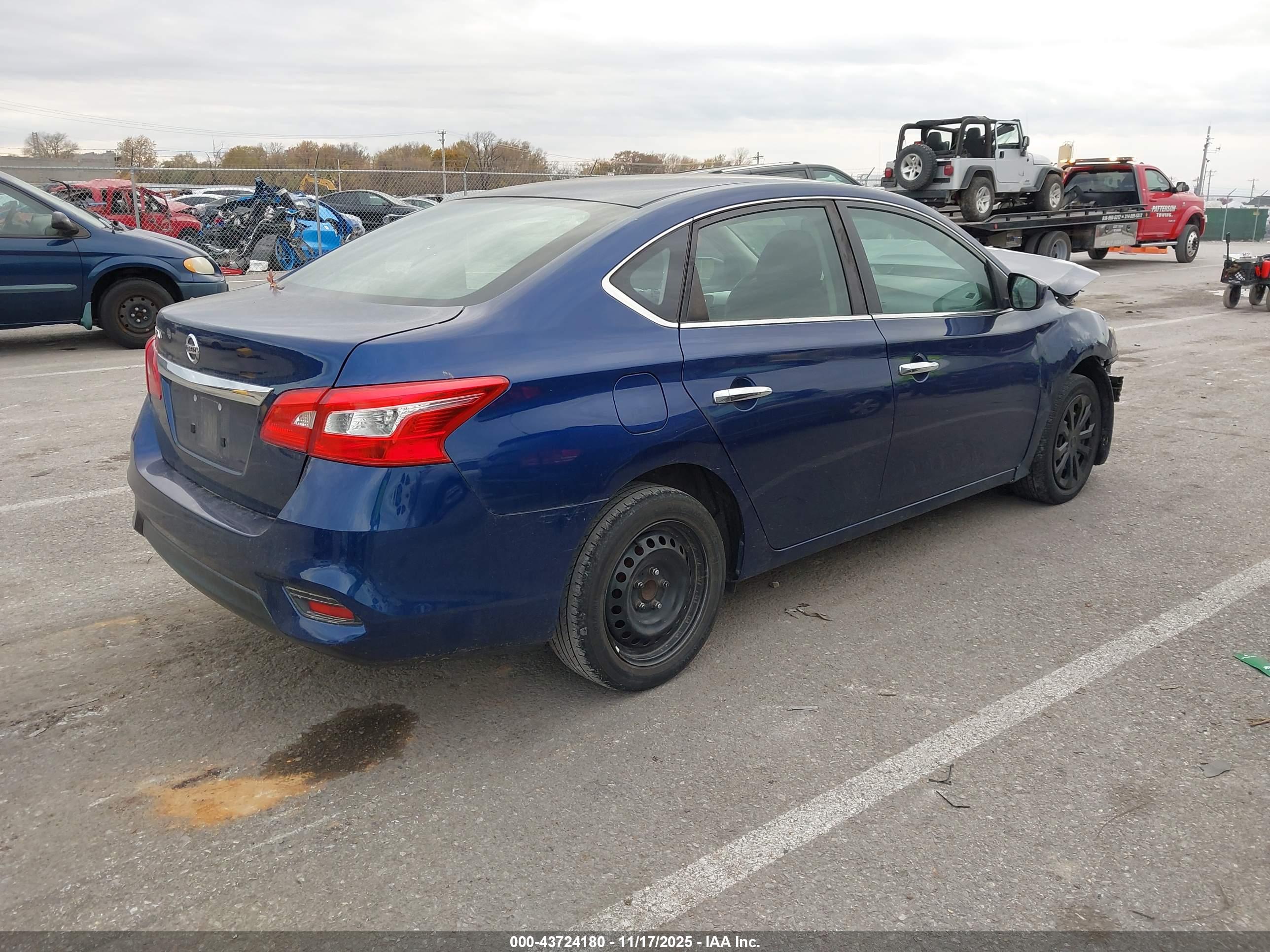NISSAN SENTRA image 4