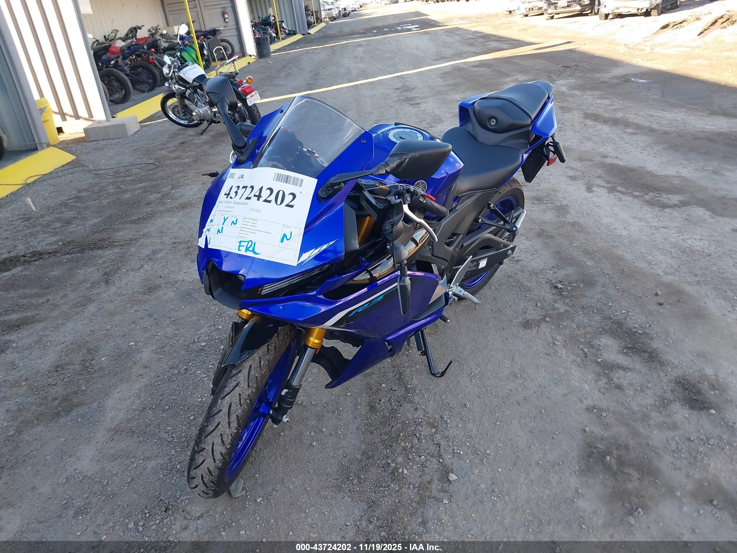 YAMAHA YFZ320 image 2