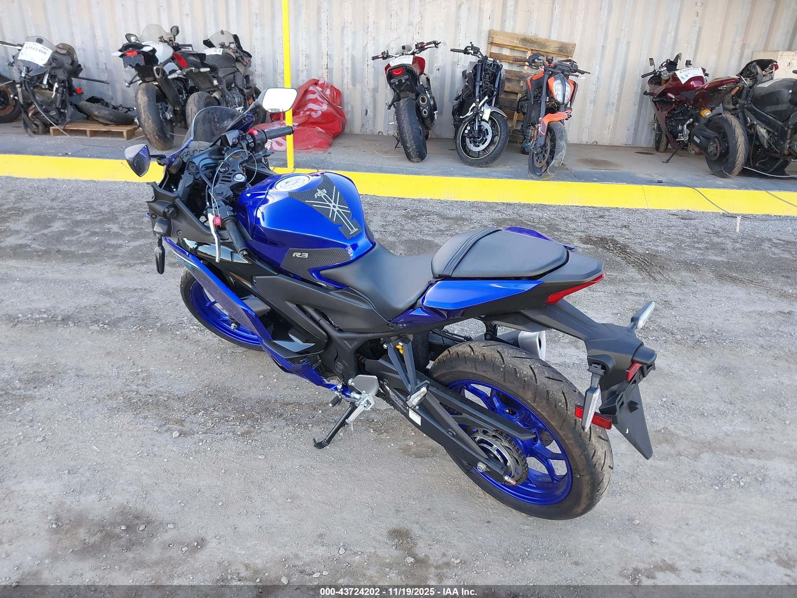 YAMAHA YFZ320 image 3
