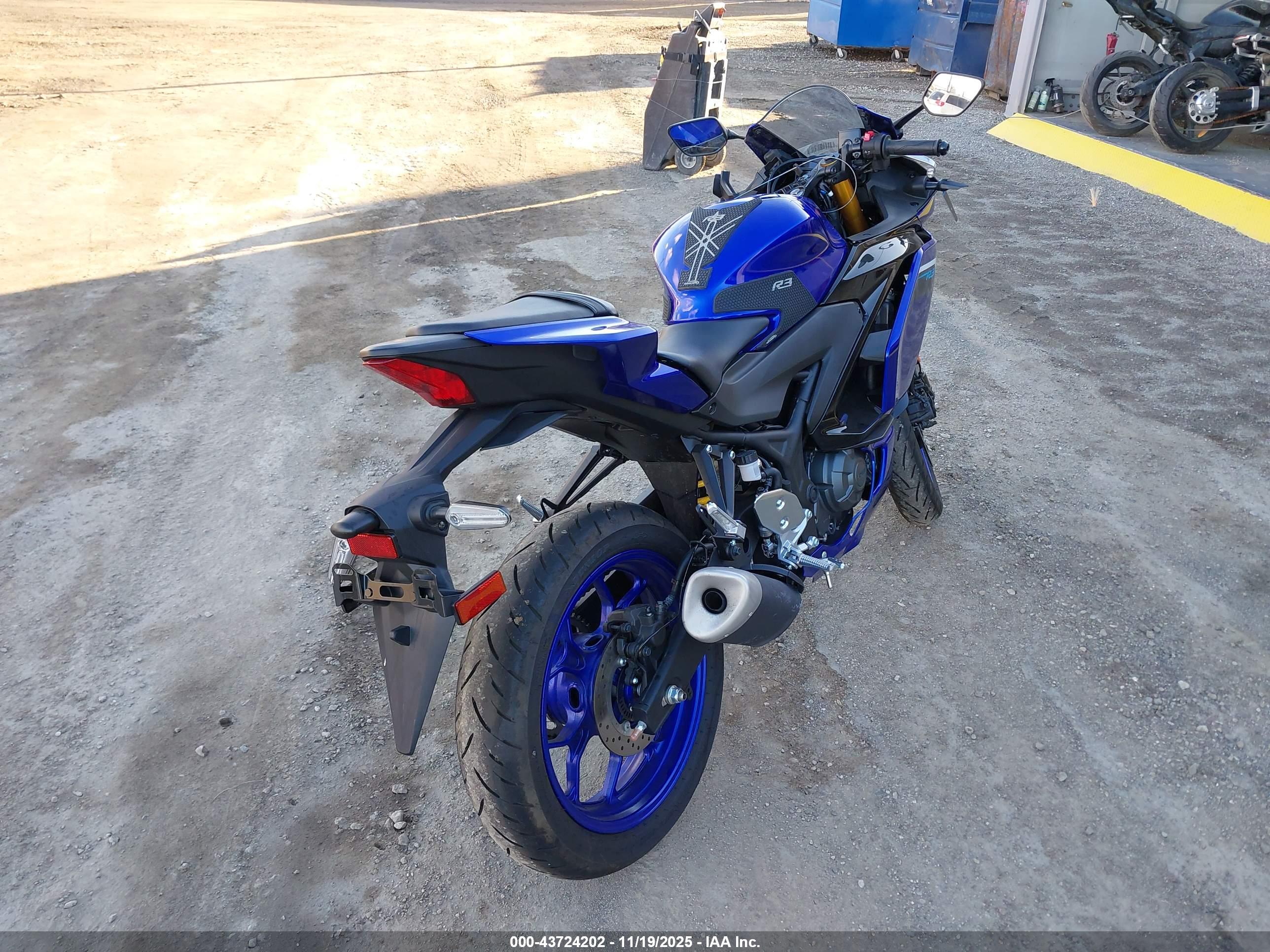 YAMAHA YFZ320 image 4