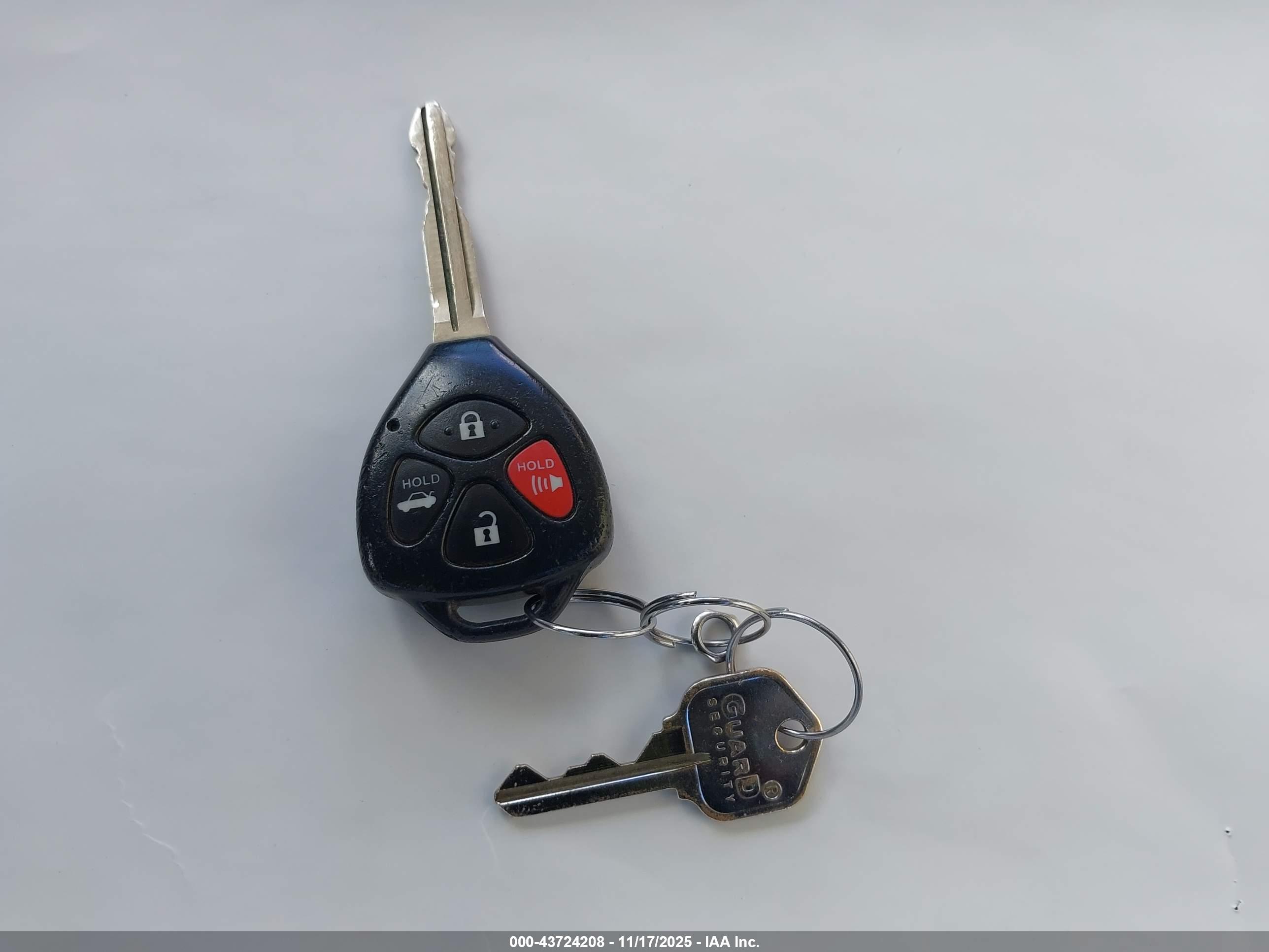 TOYOTA CAMRY image 11