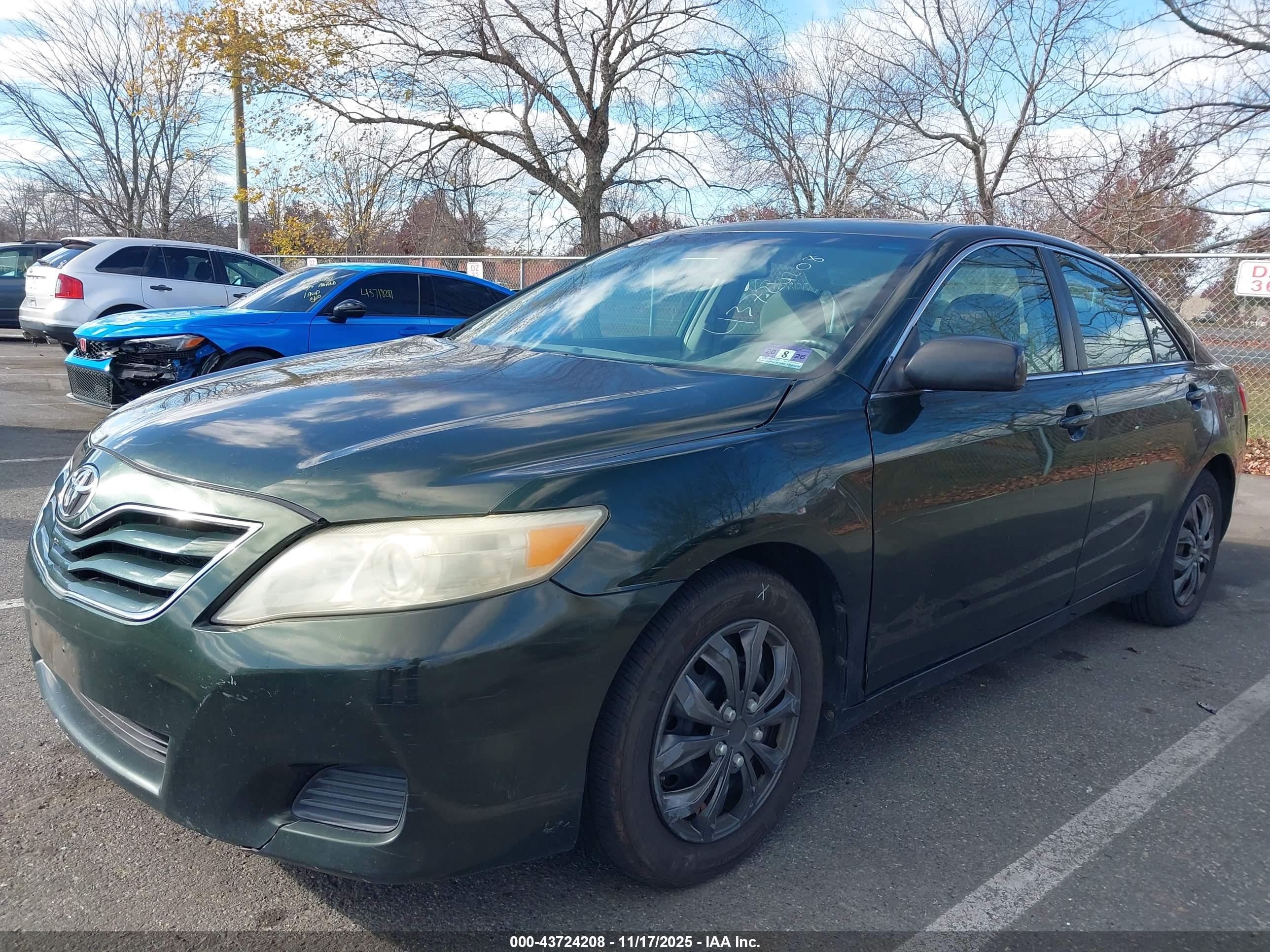 TOYOTA CAMRY image 6
