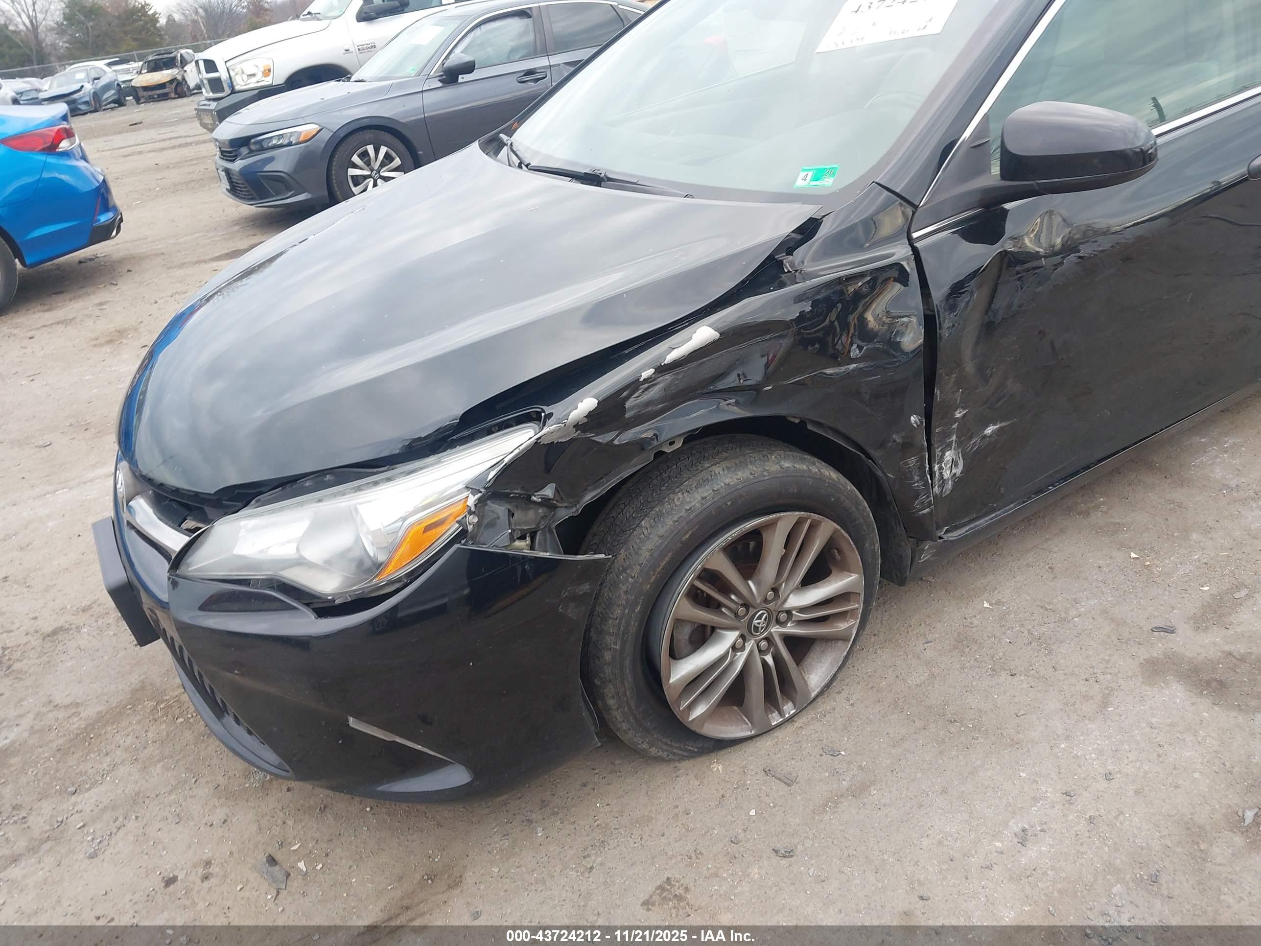 TOYOTA CAMRY image 6