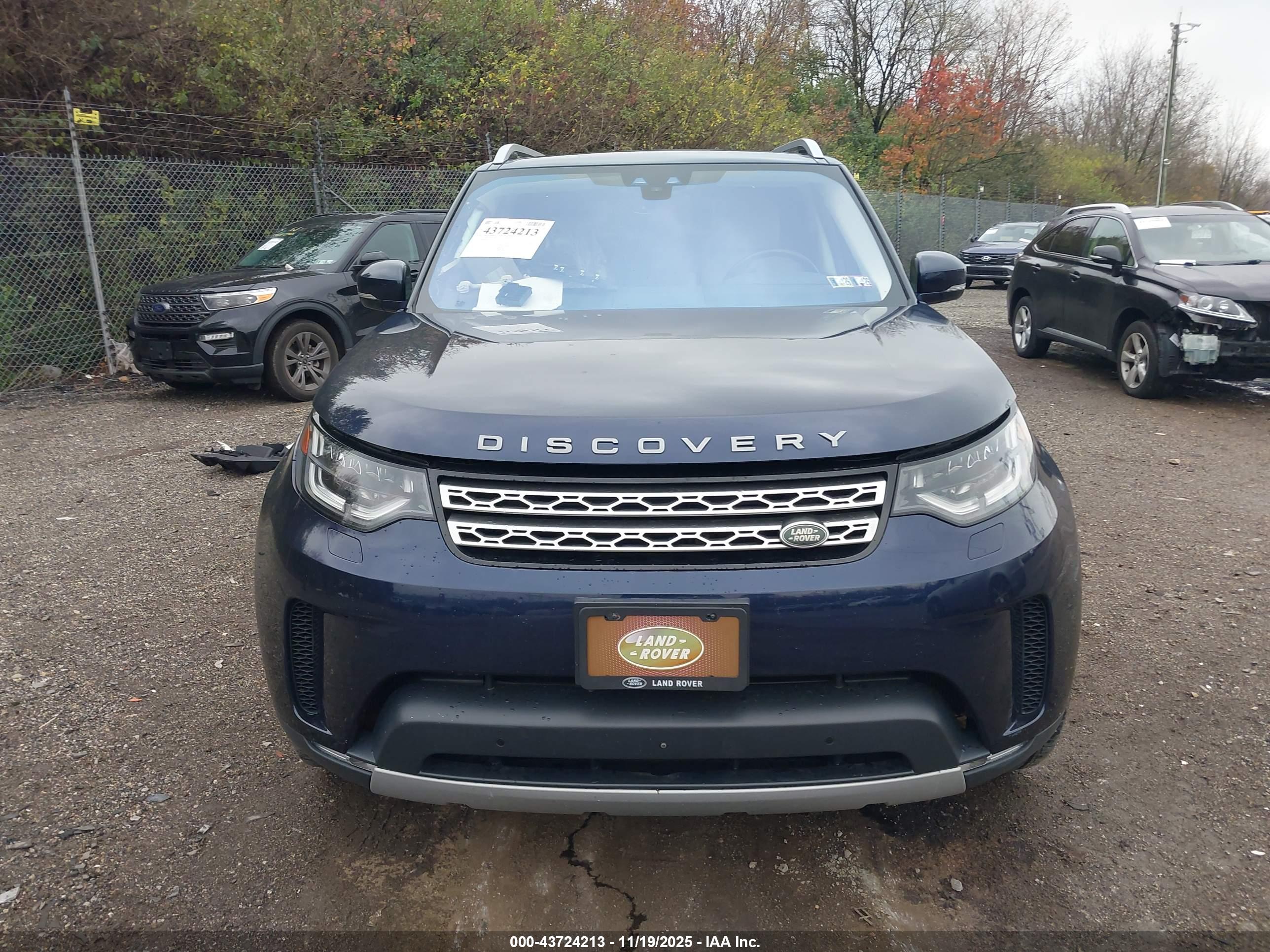 LAND ROVER image 6
