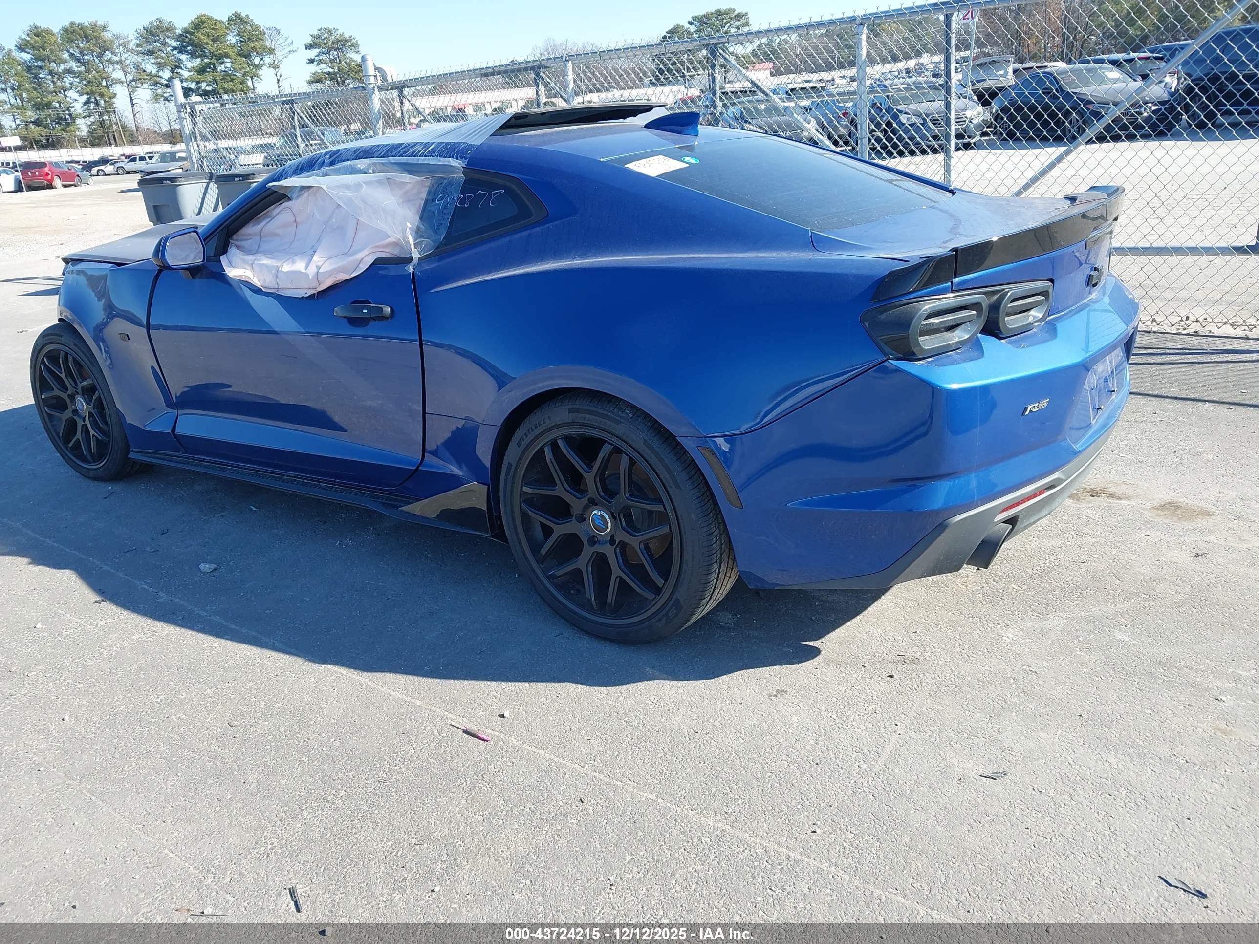 CHEVROLET CAMARO image 3