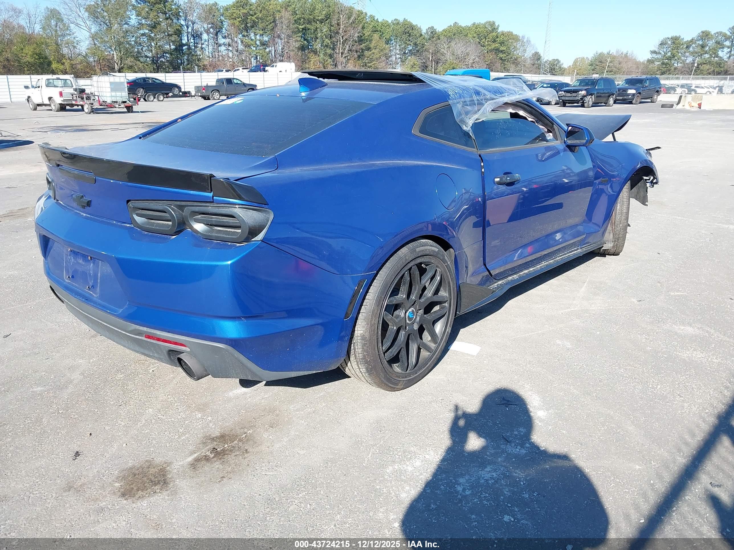 CHEVROLET CAMARO image 4