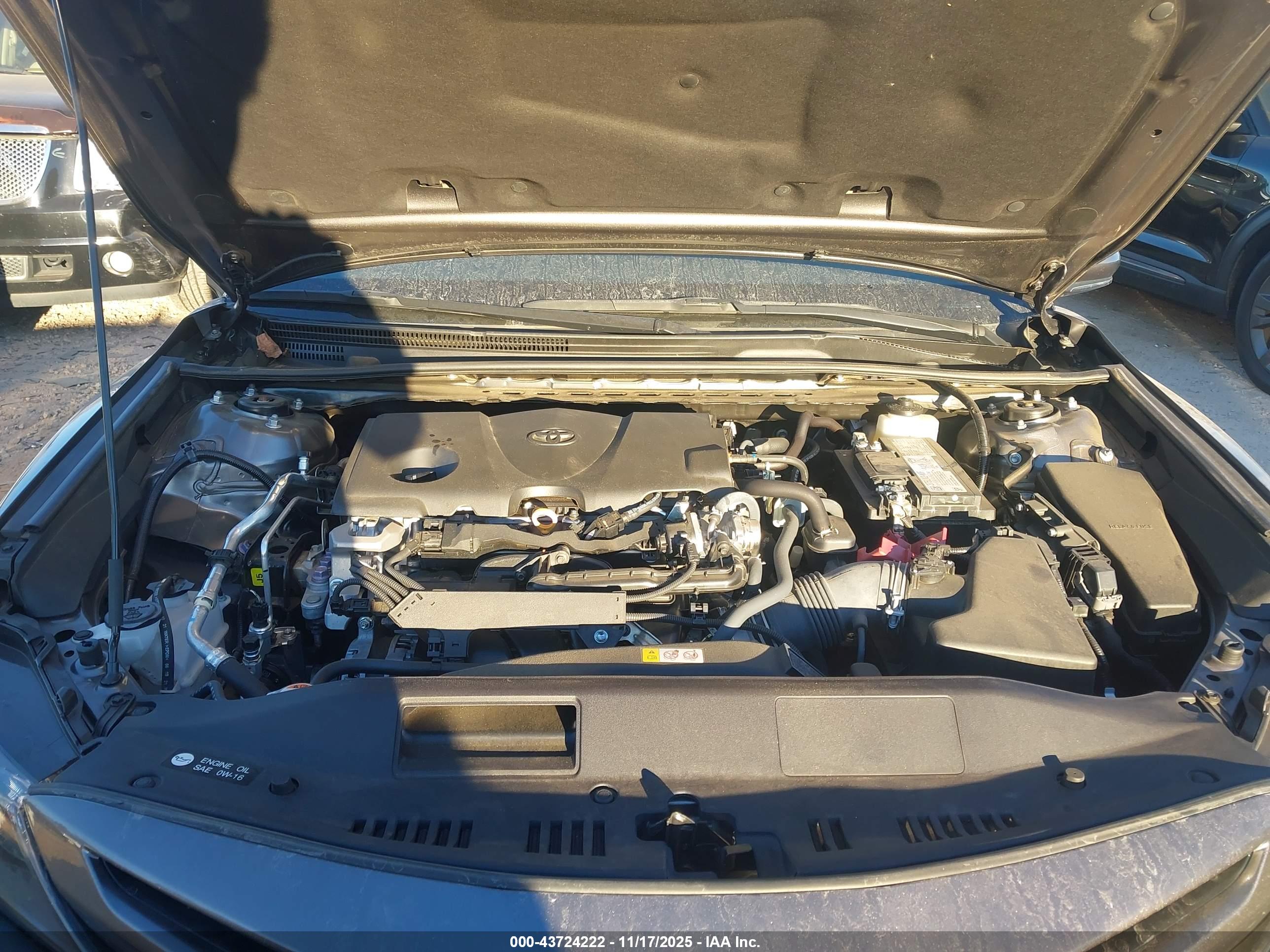 TOYOTA CAMRY image 10