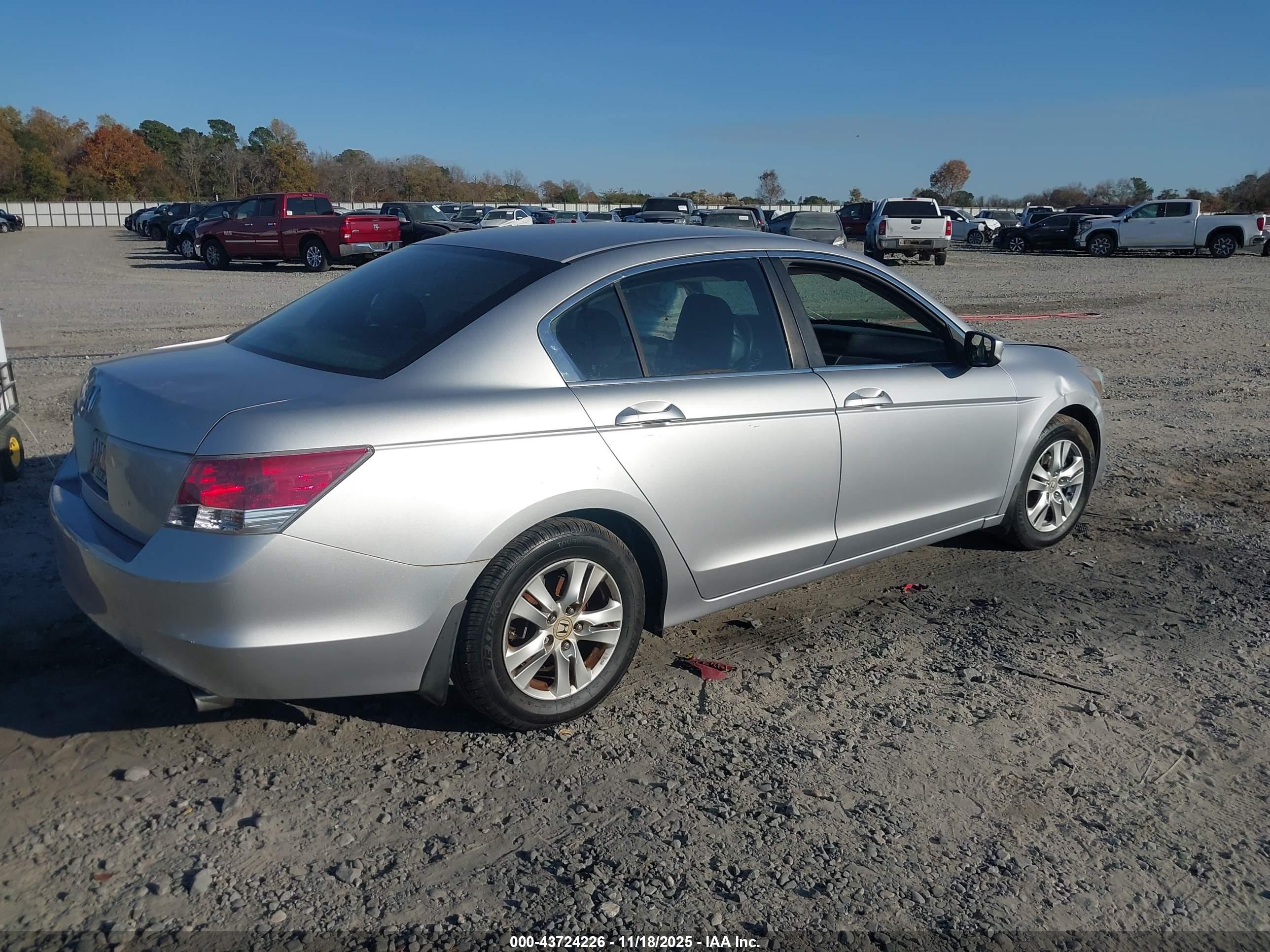 HONDA ACCORD image 4