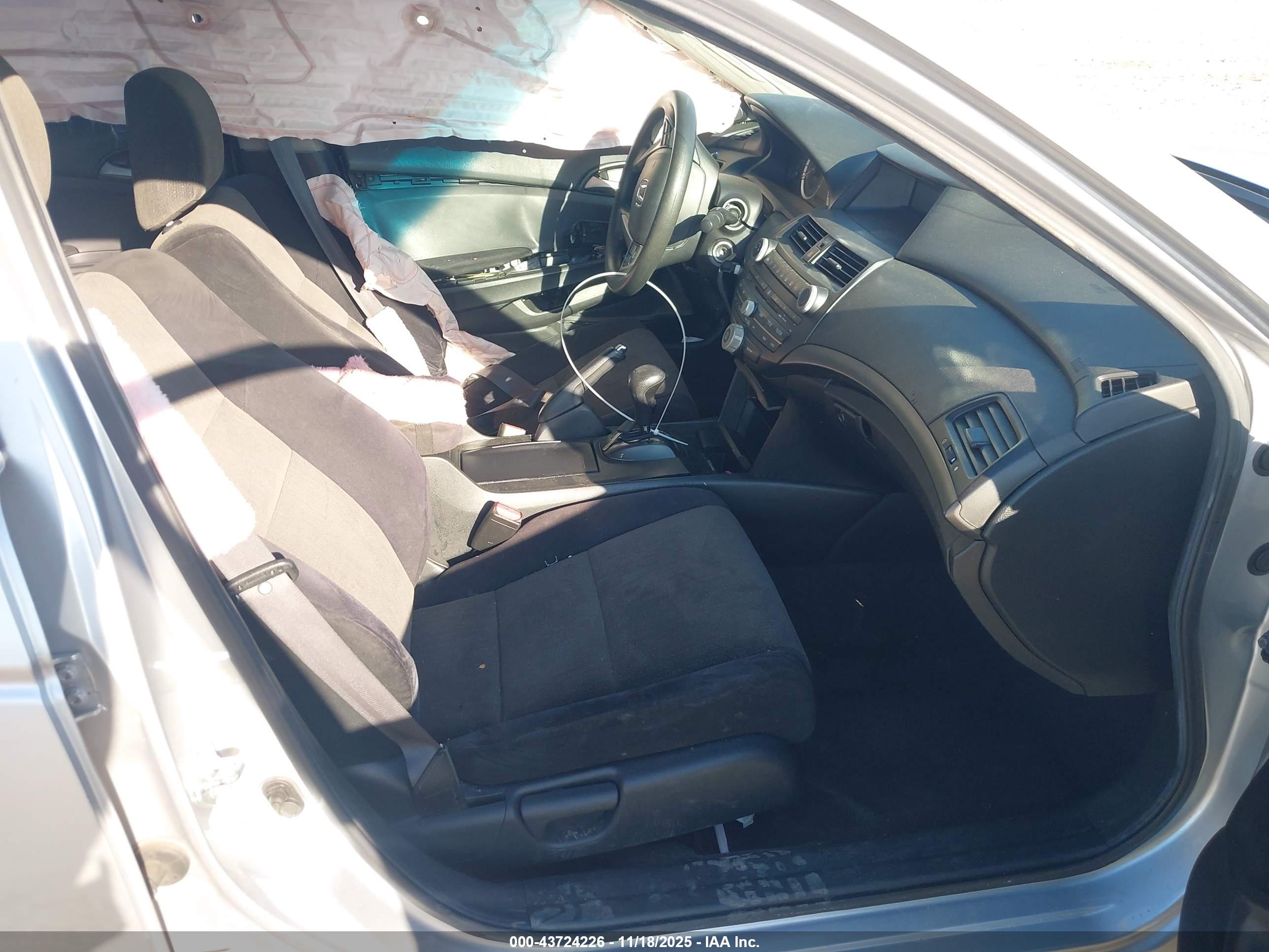HONDA ACCORD image 5