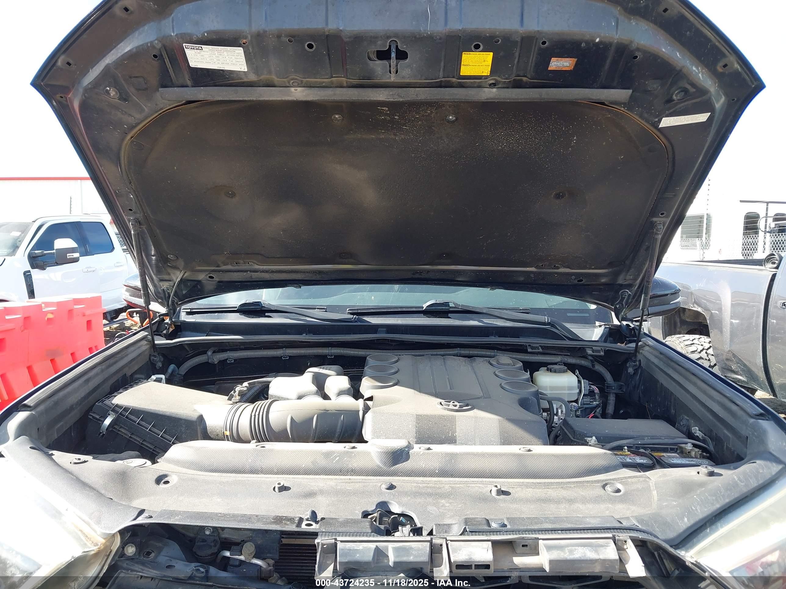 TOYOTA 4RUNNER image 10