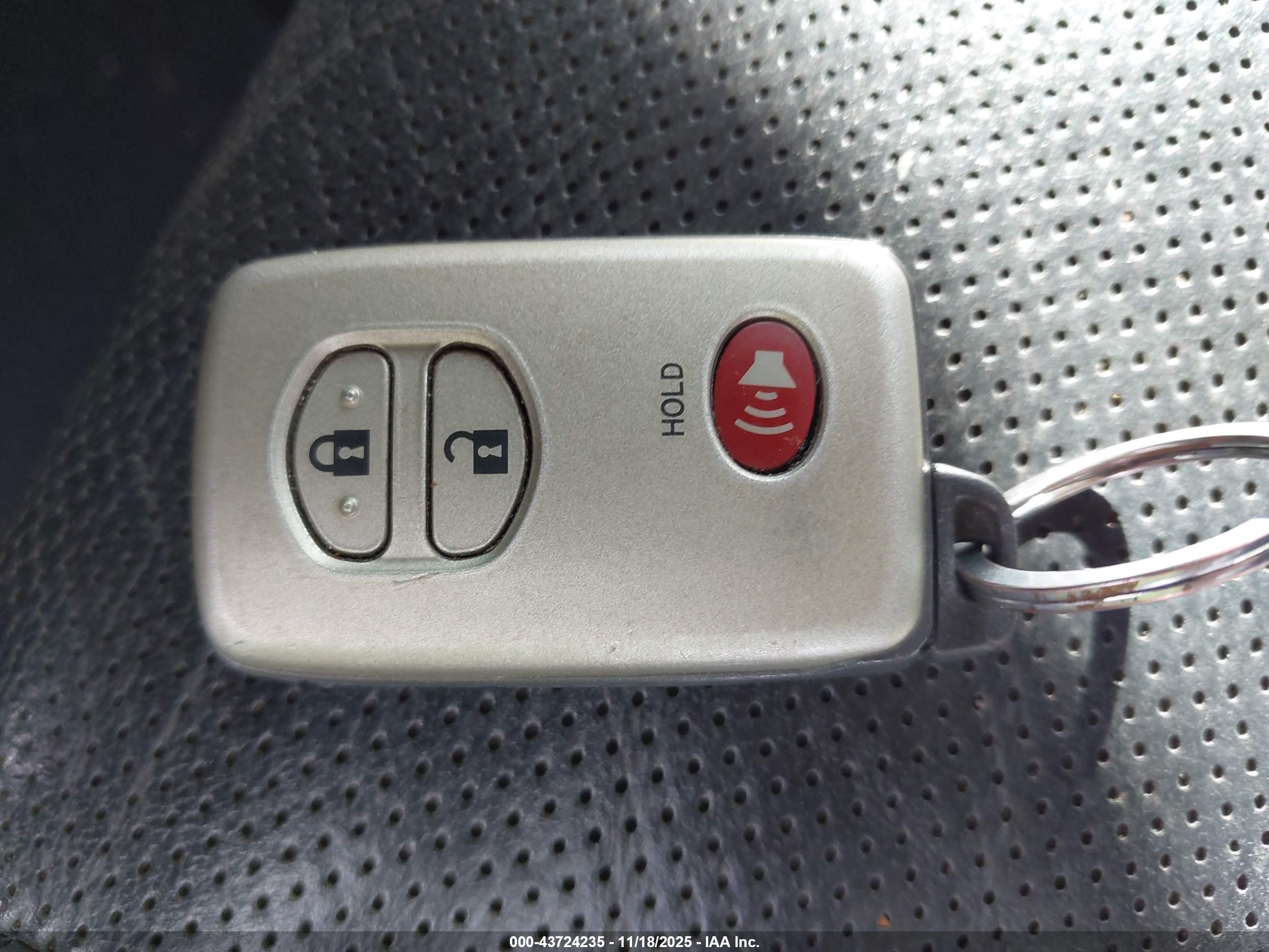 TOYOTA 4RUNNER image 11