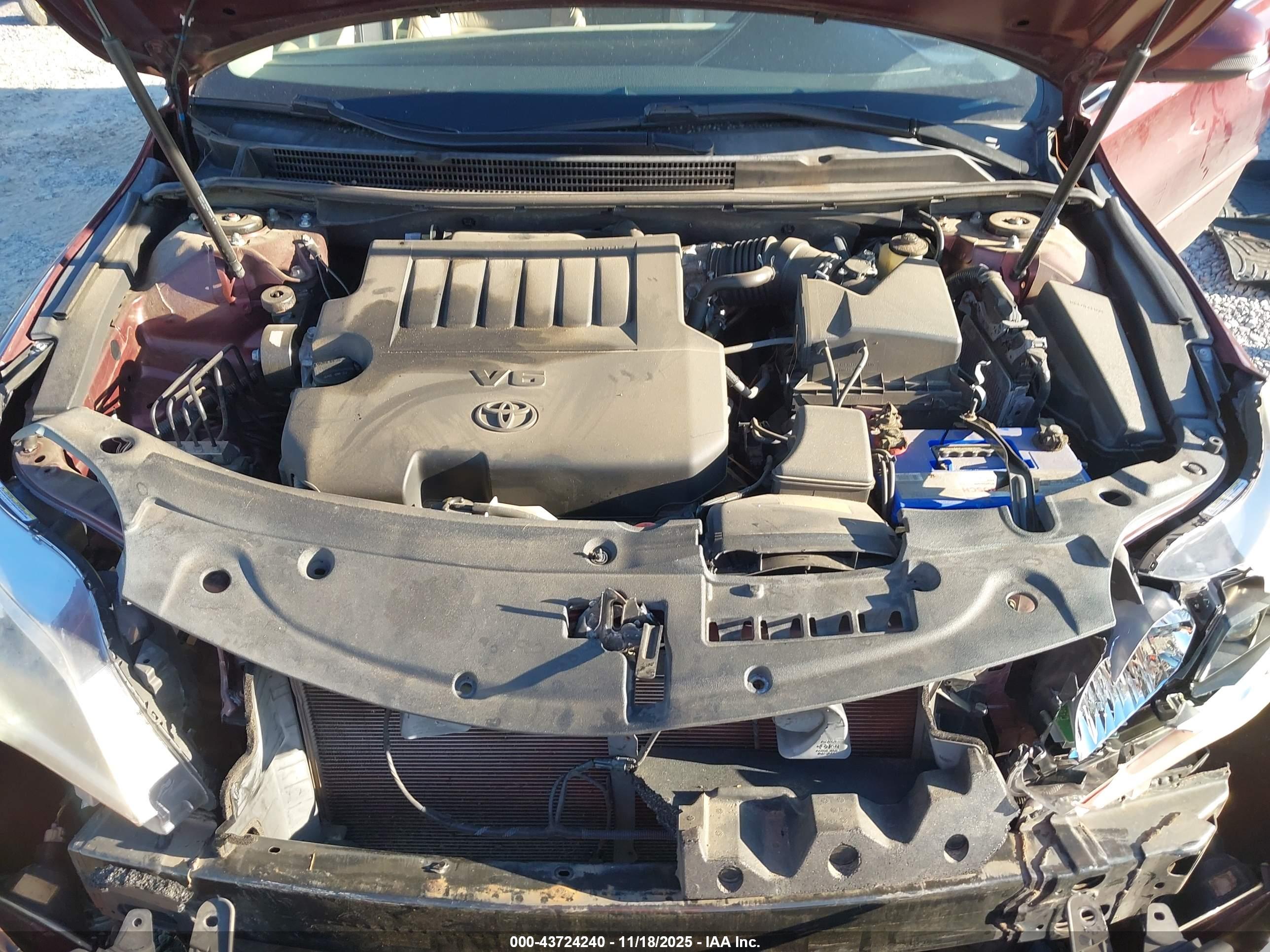 TOYOTA AVALON image 10