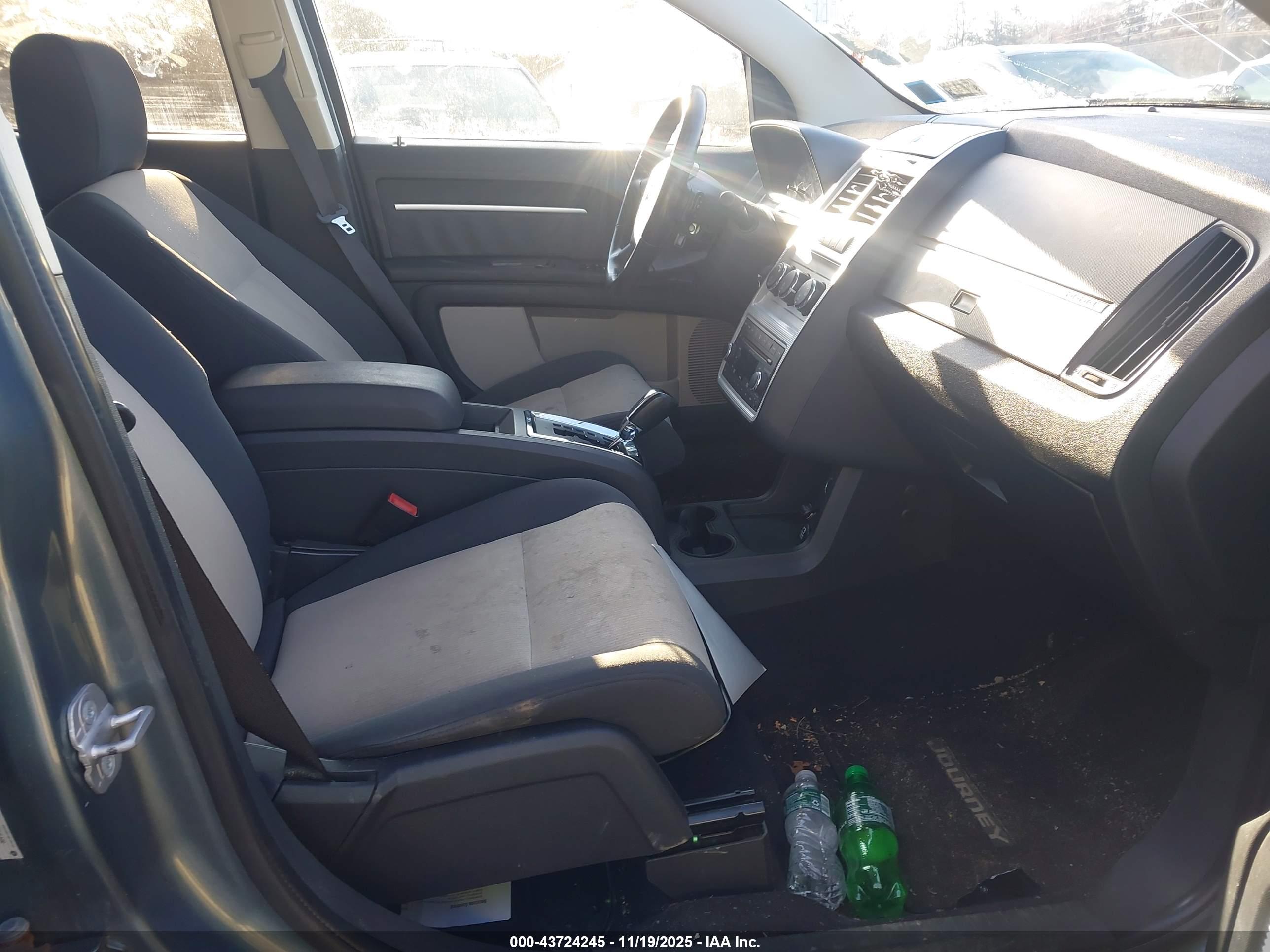DODGE JOURNEY image 5