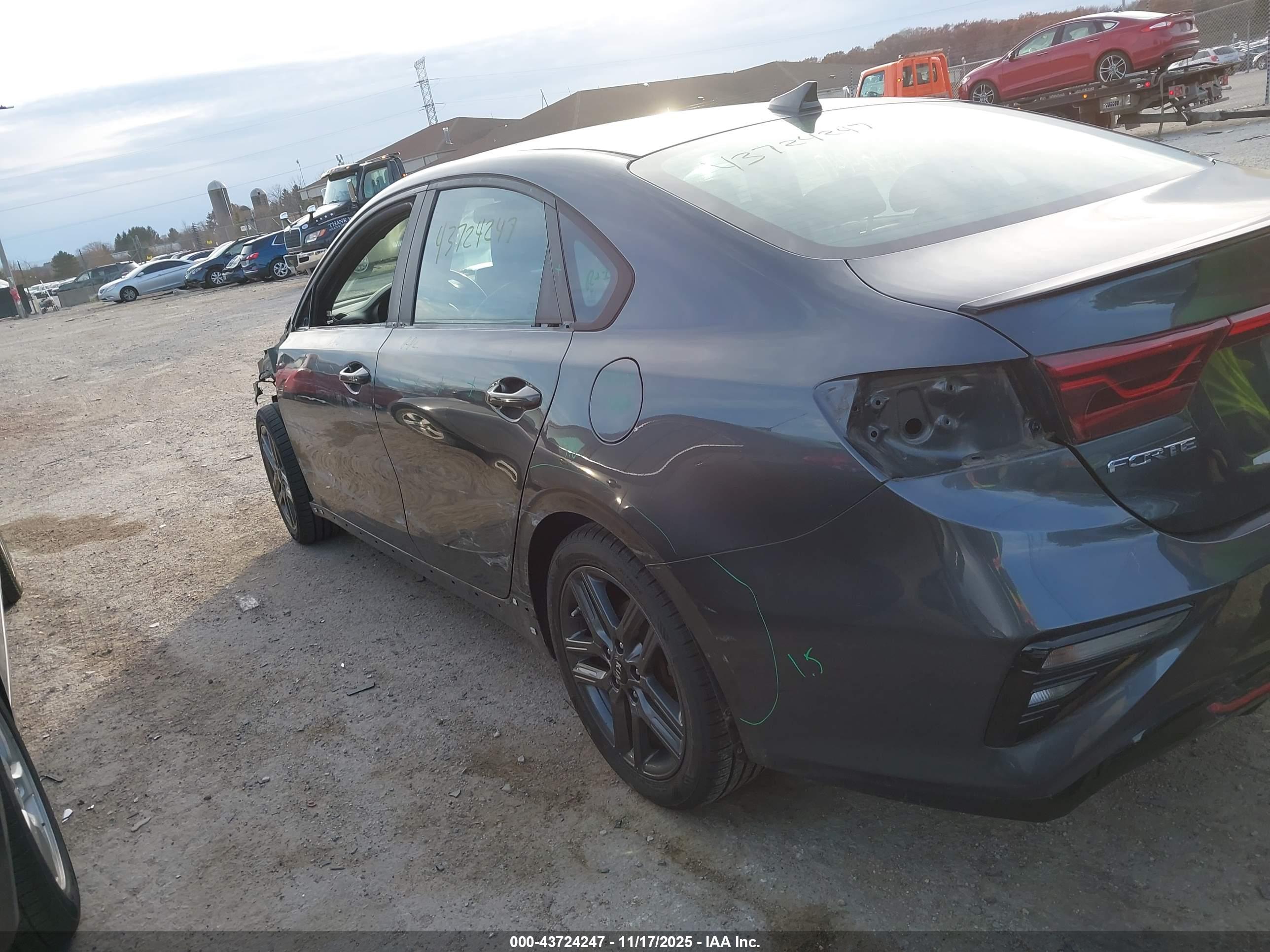 KIA FORTE image 3