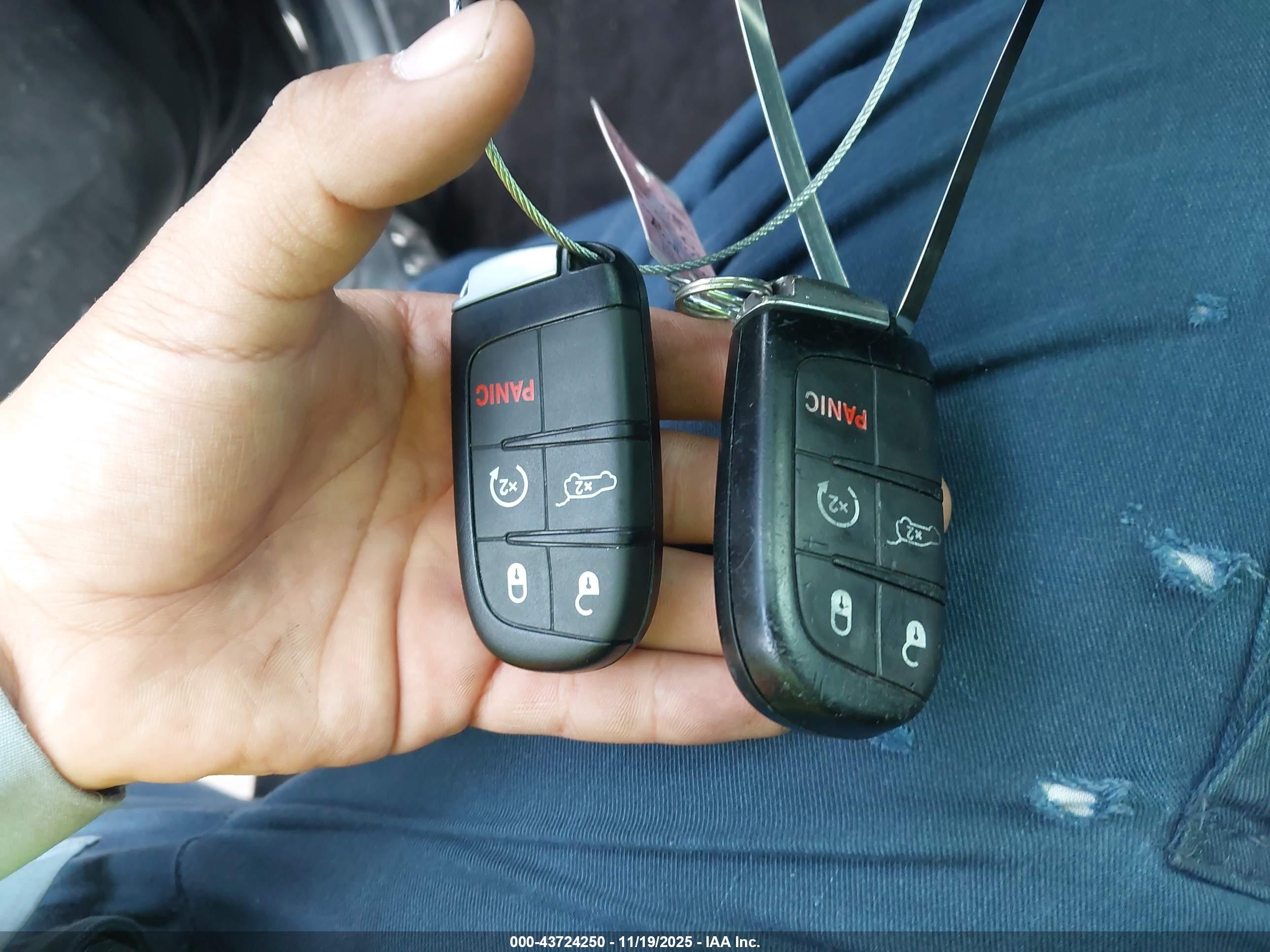 JEEP GRAND image 11