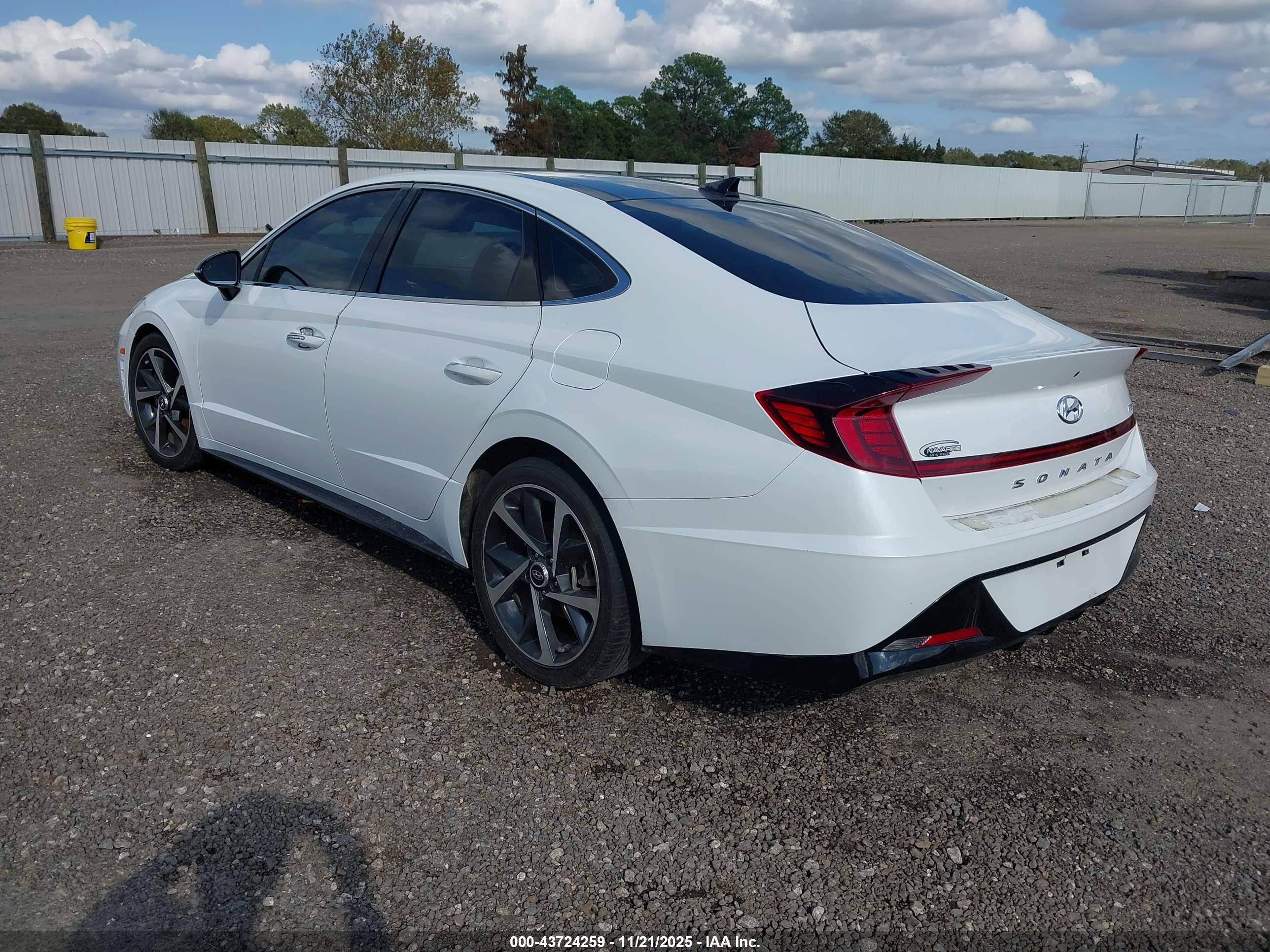 HYUNDAI SONATA image 3