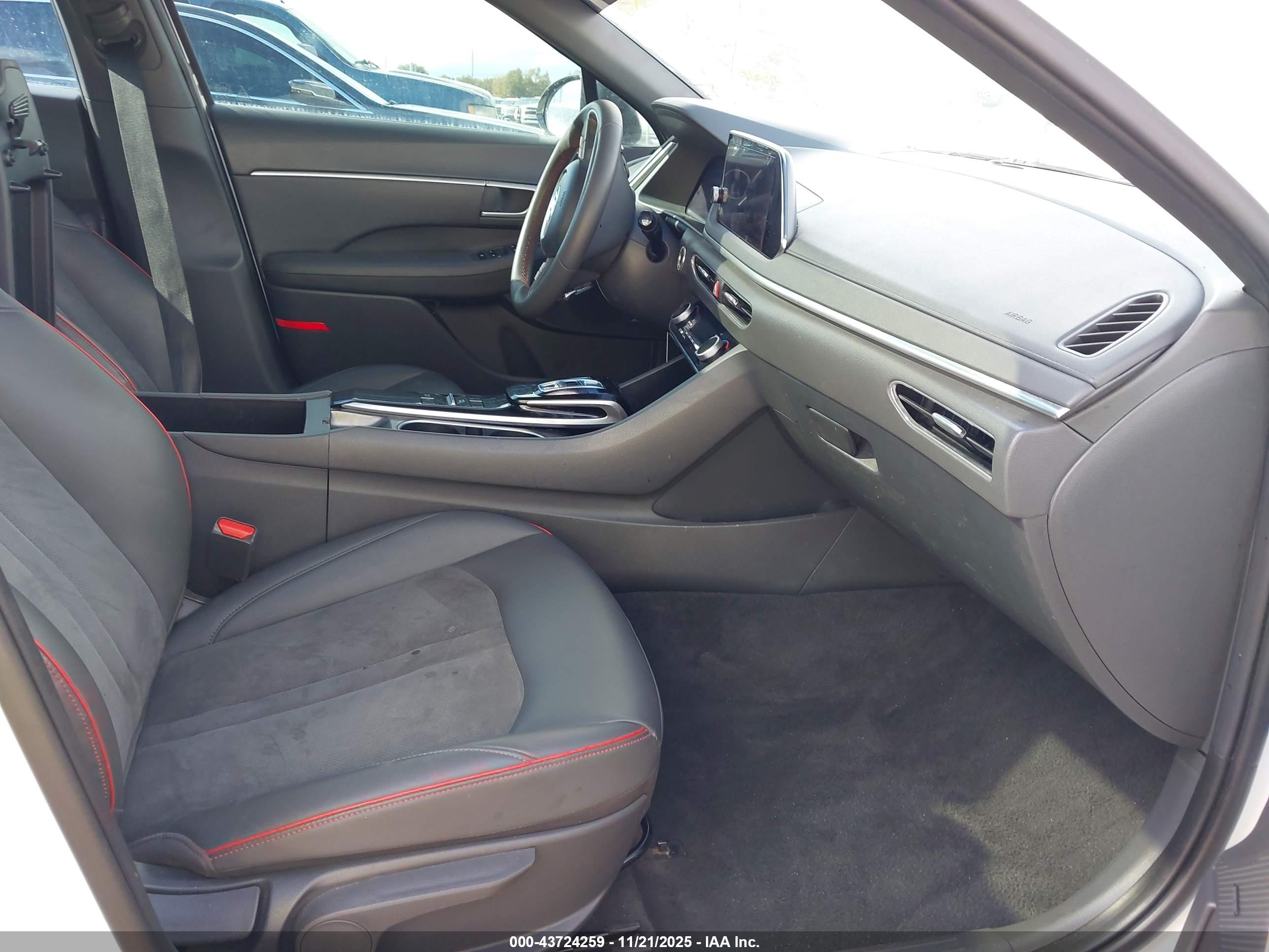 HYUNDAI SONATA image 5