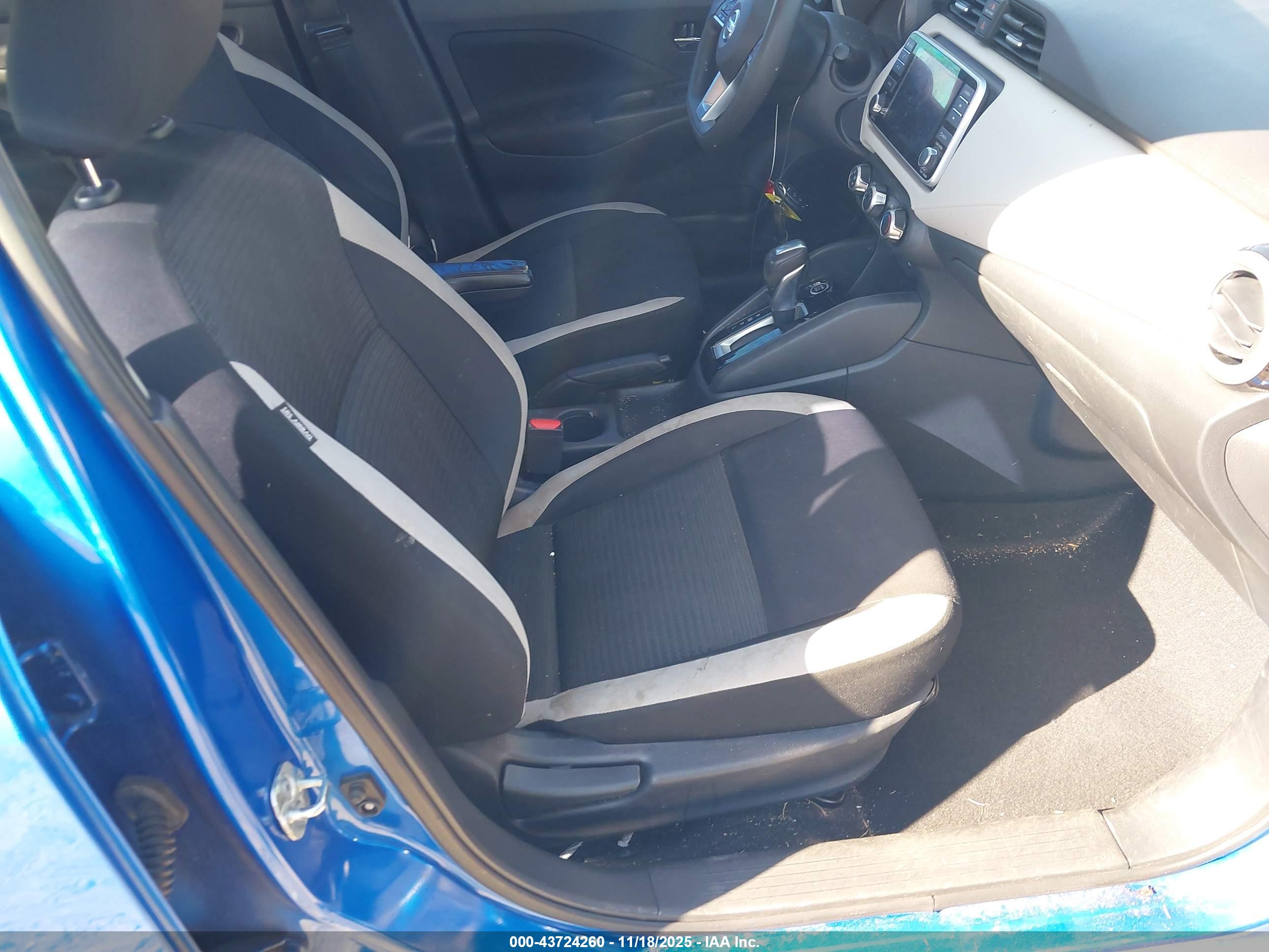 NISSAN VERSA image 5