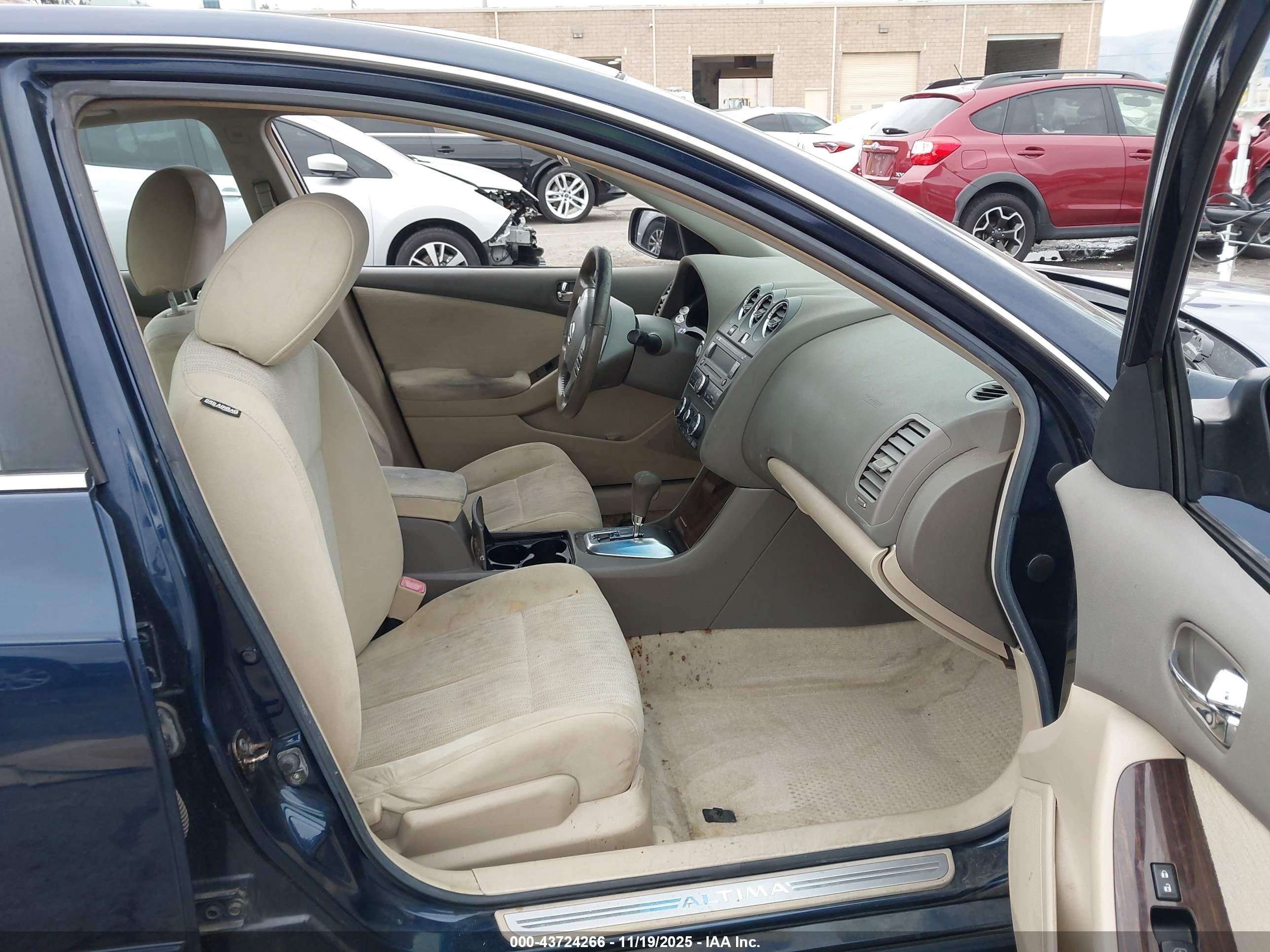 NISSAN ALTIMA image 5