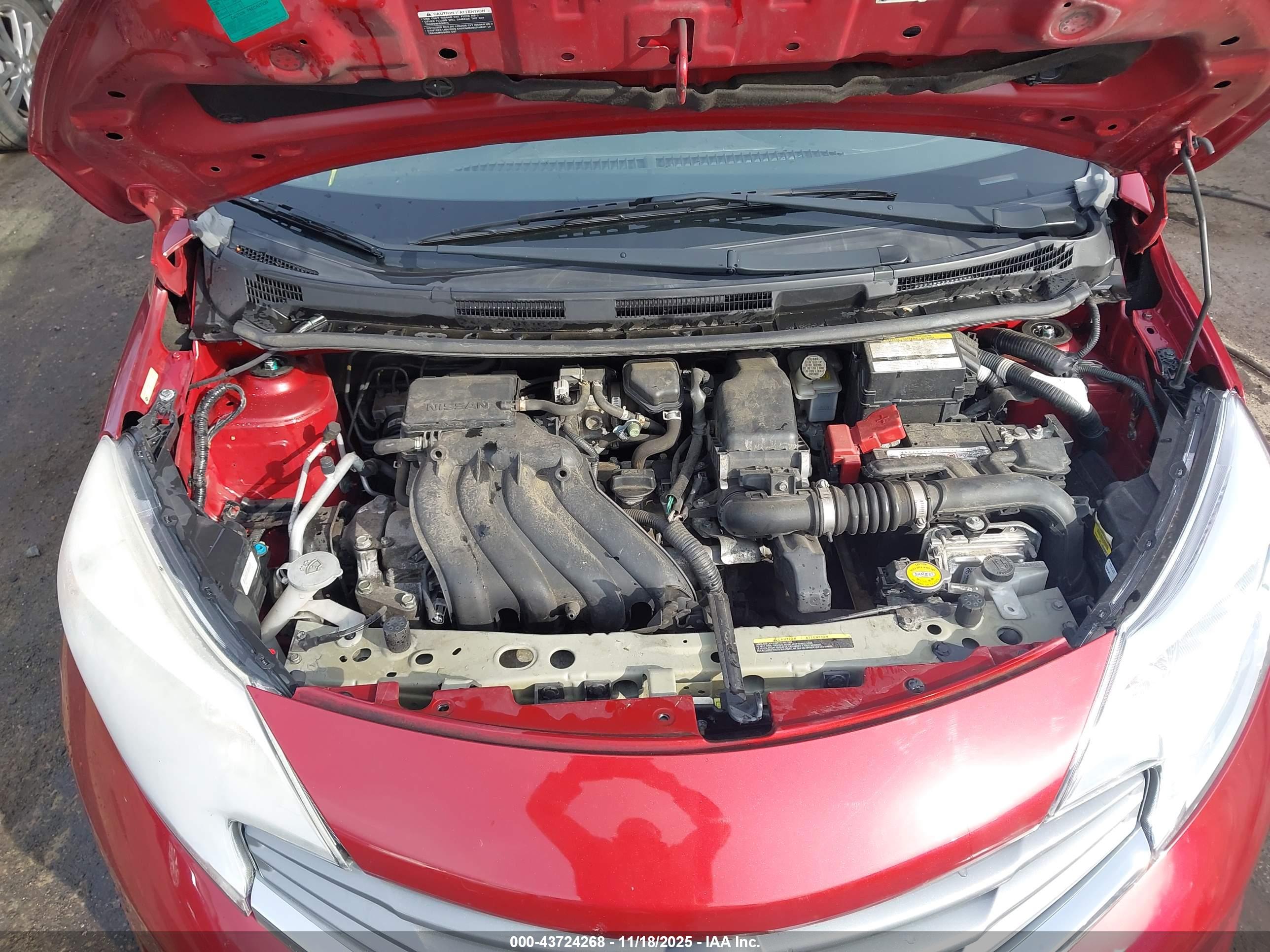 NISSAN VERSA image 10