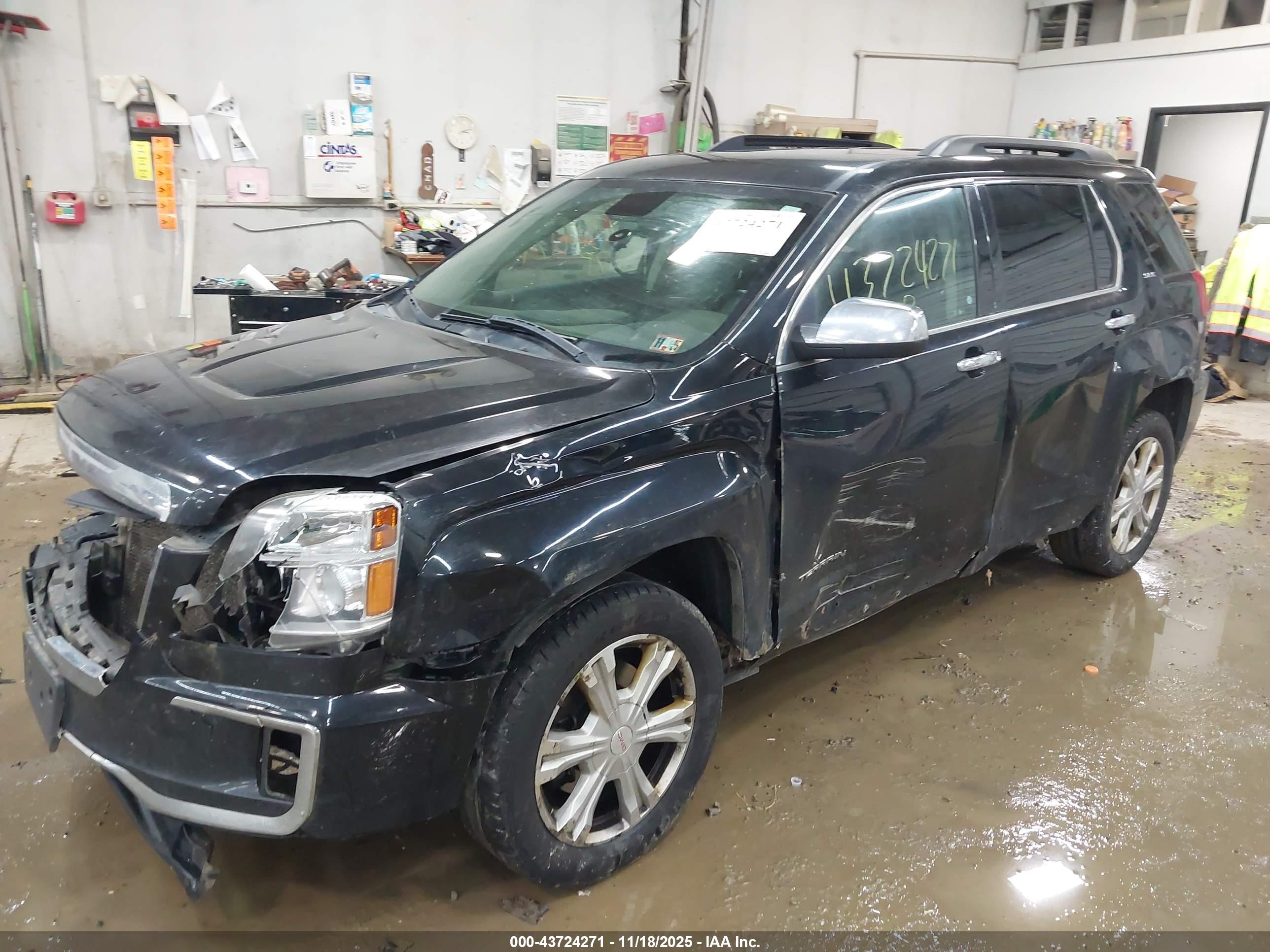 GMC TERRAIN image 6