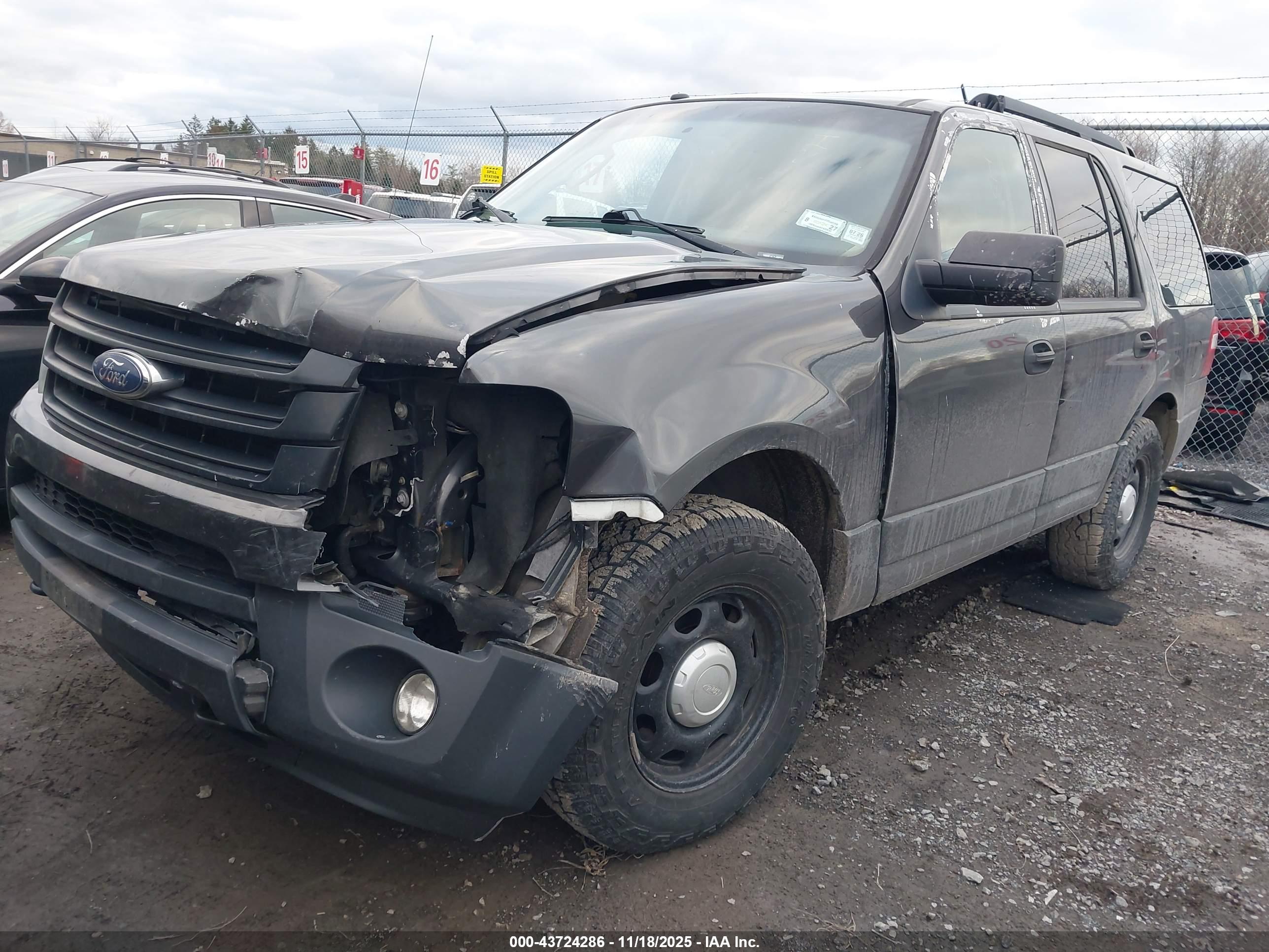 FORD EXPEDITION image 2