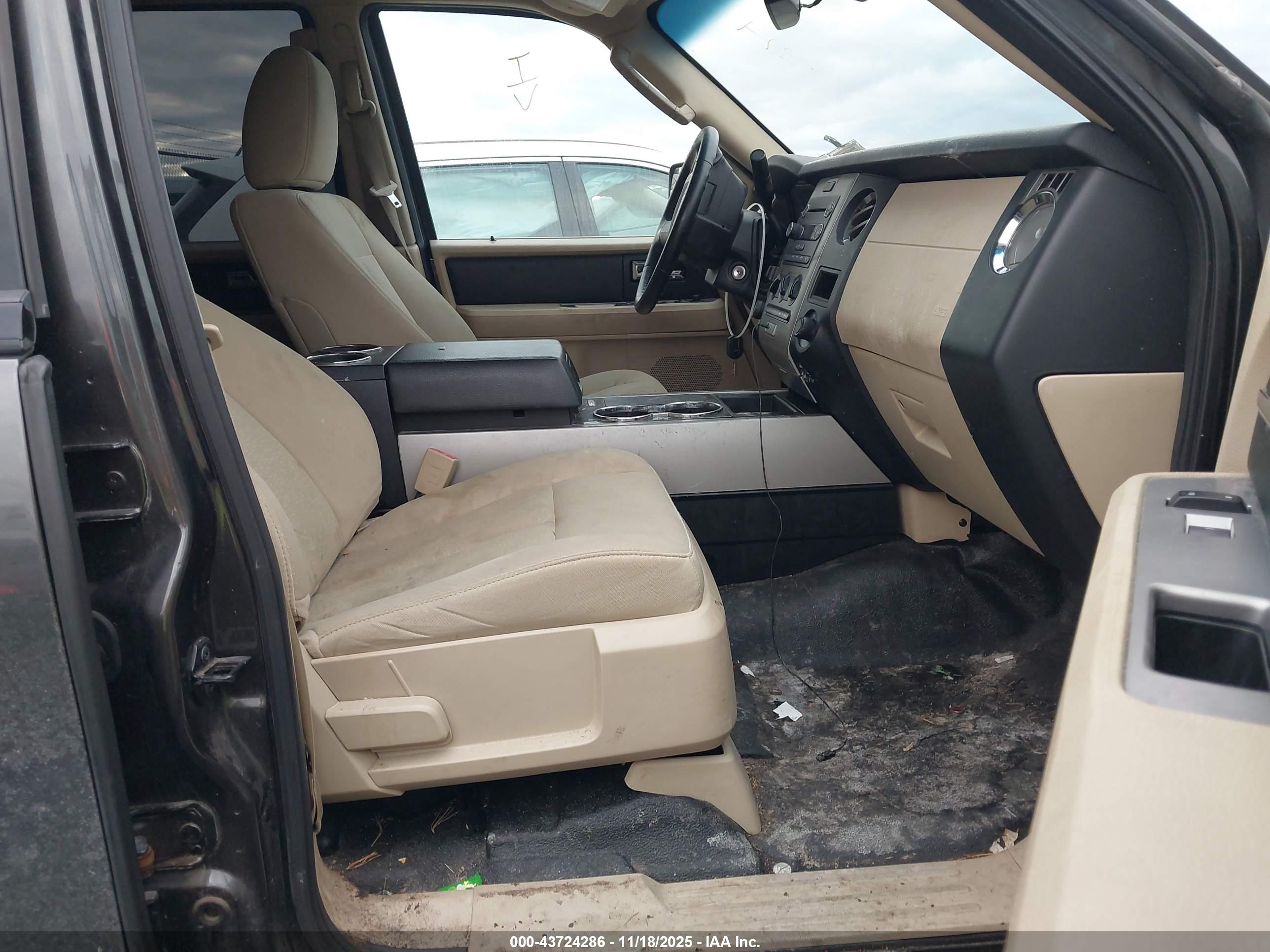 FORD EXPEDITION image 5
