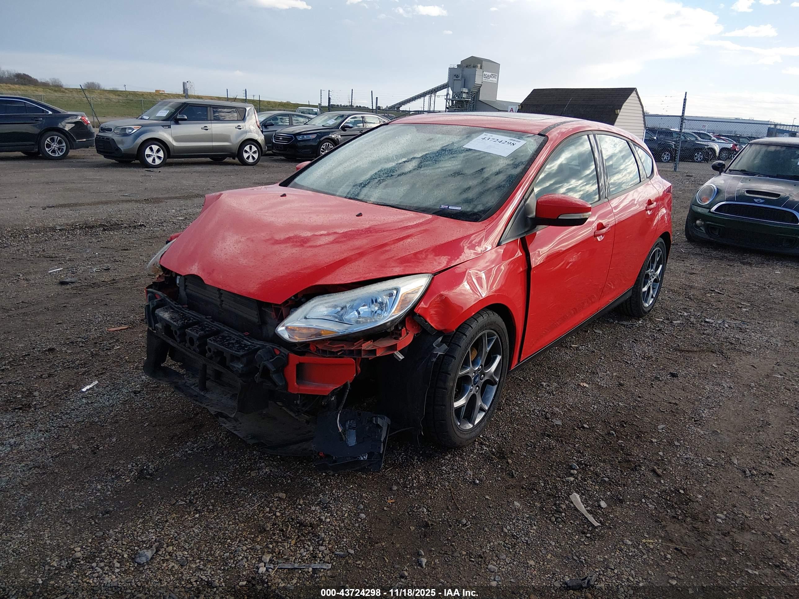 FORD FOCUS image 2