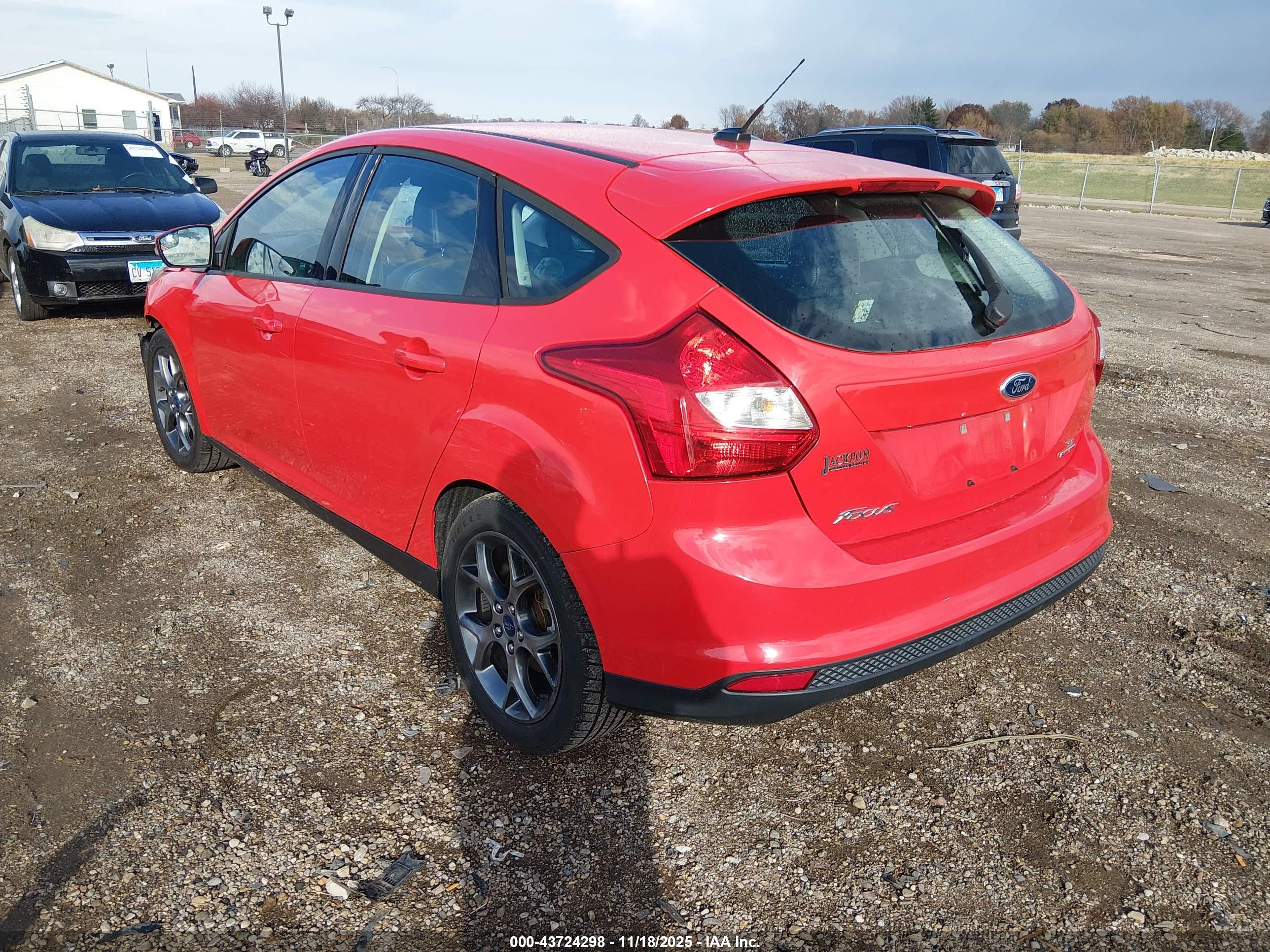 FORD FOCUS image 3