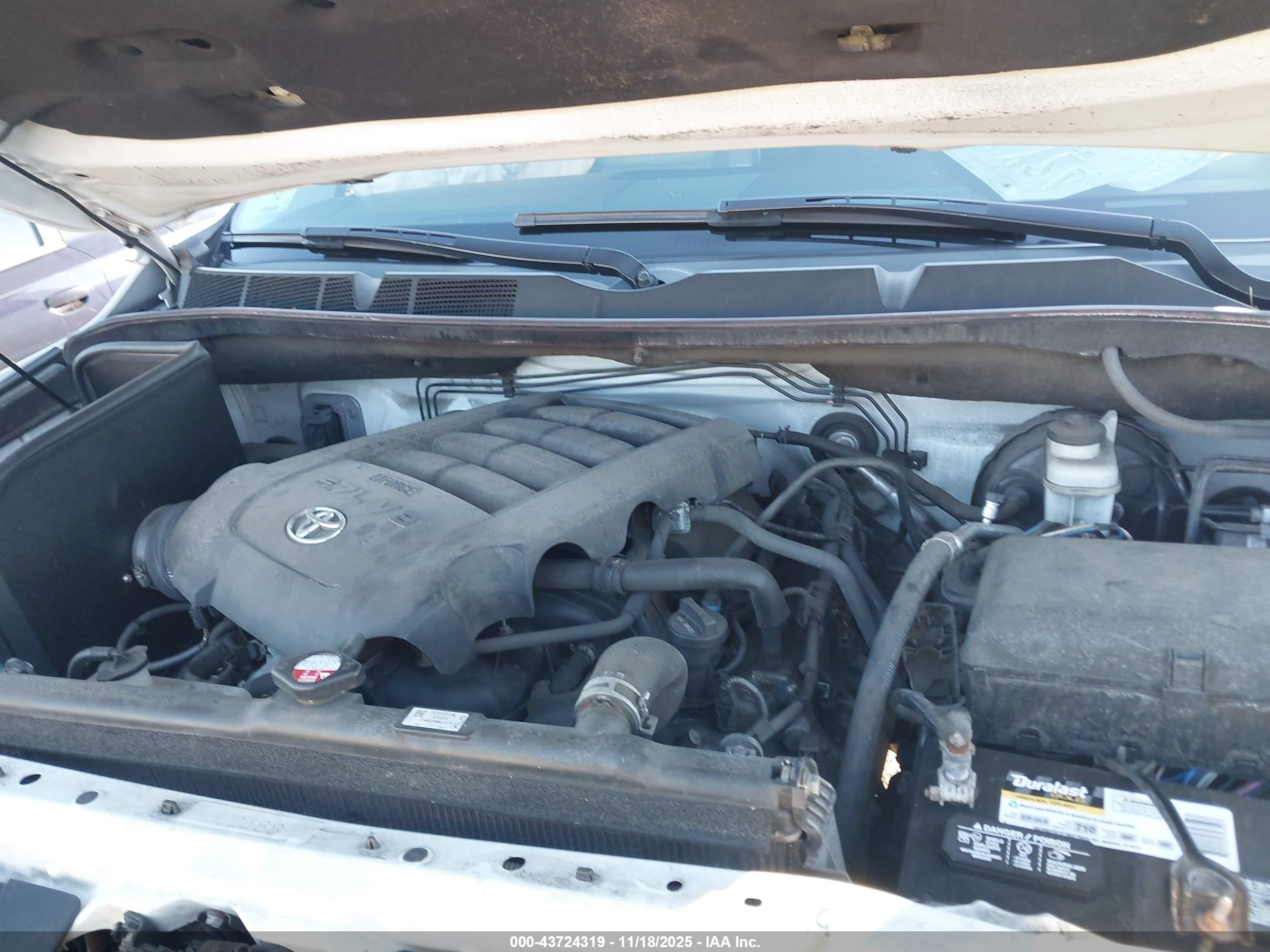 TOYOTA TUNDRA image 10