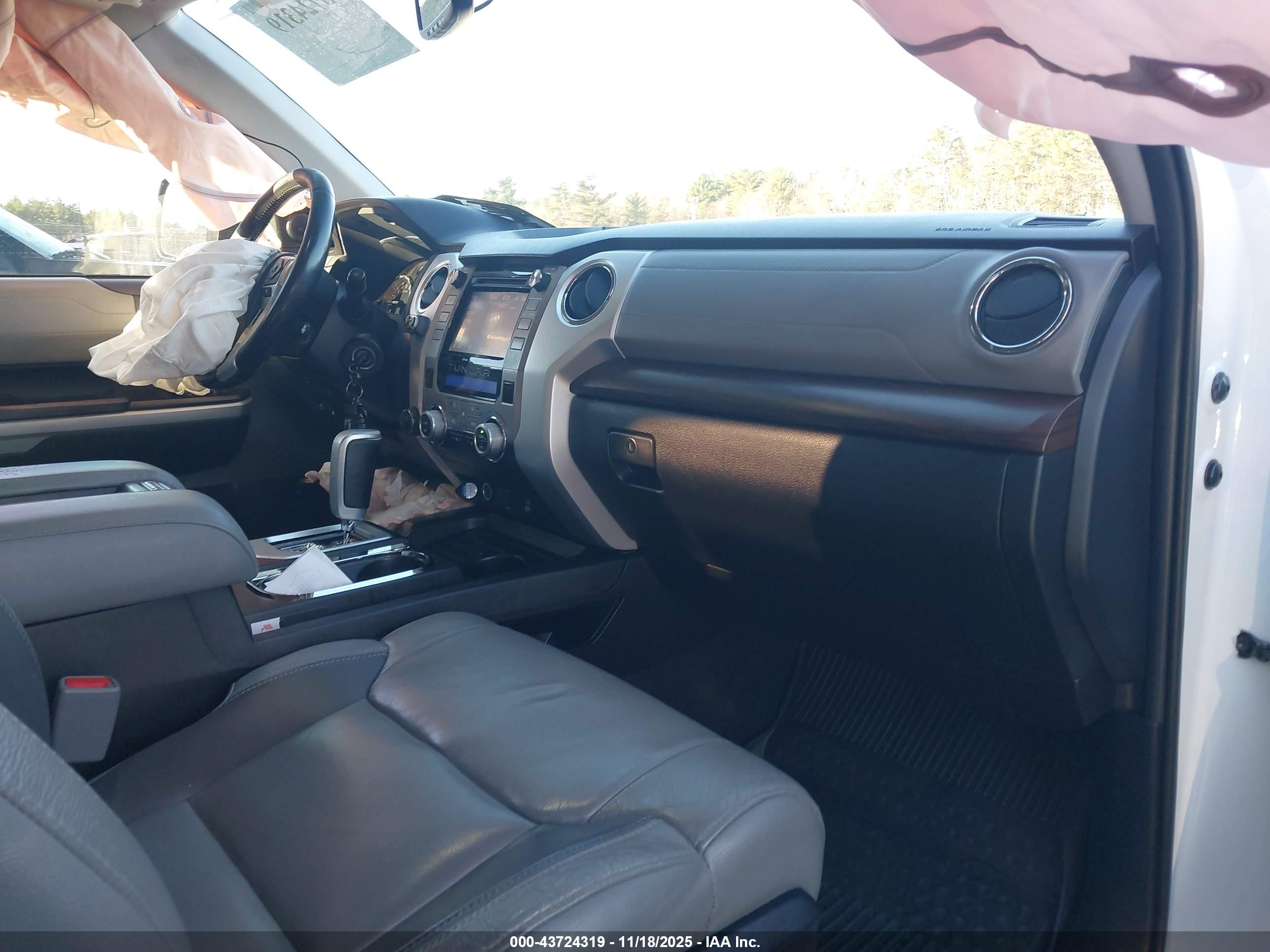 TOYOTA TUNDRA image 5