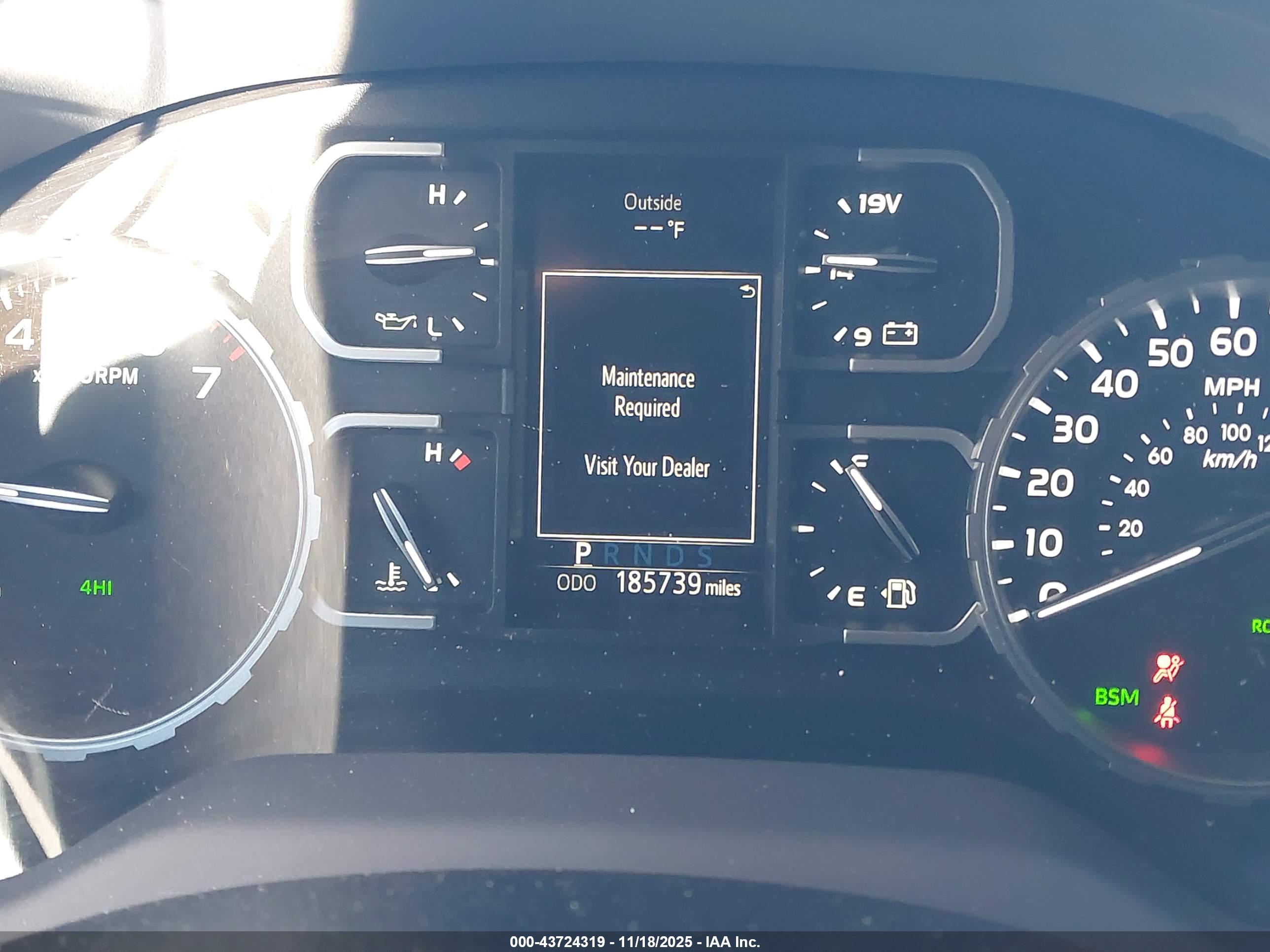 TOYOTA TUNDRA image 7