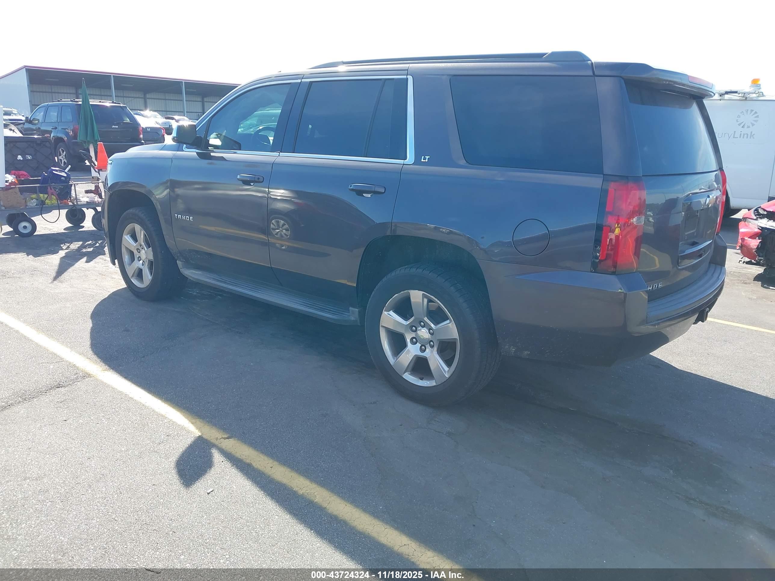CHEVROLET TAHOE image 3