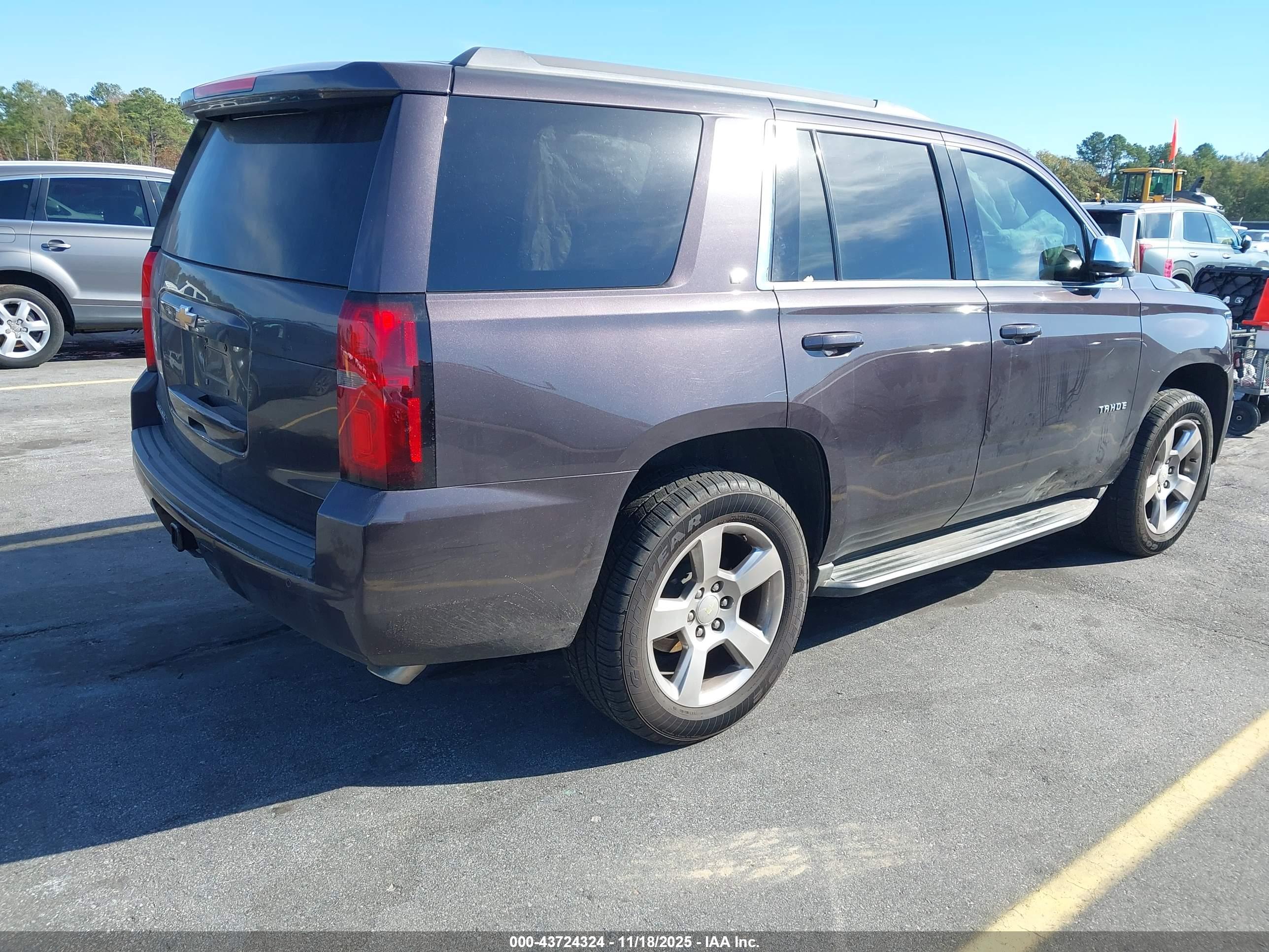 CHEVROLET TAHOE image 4