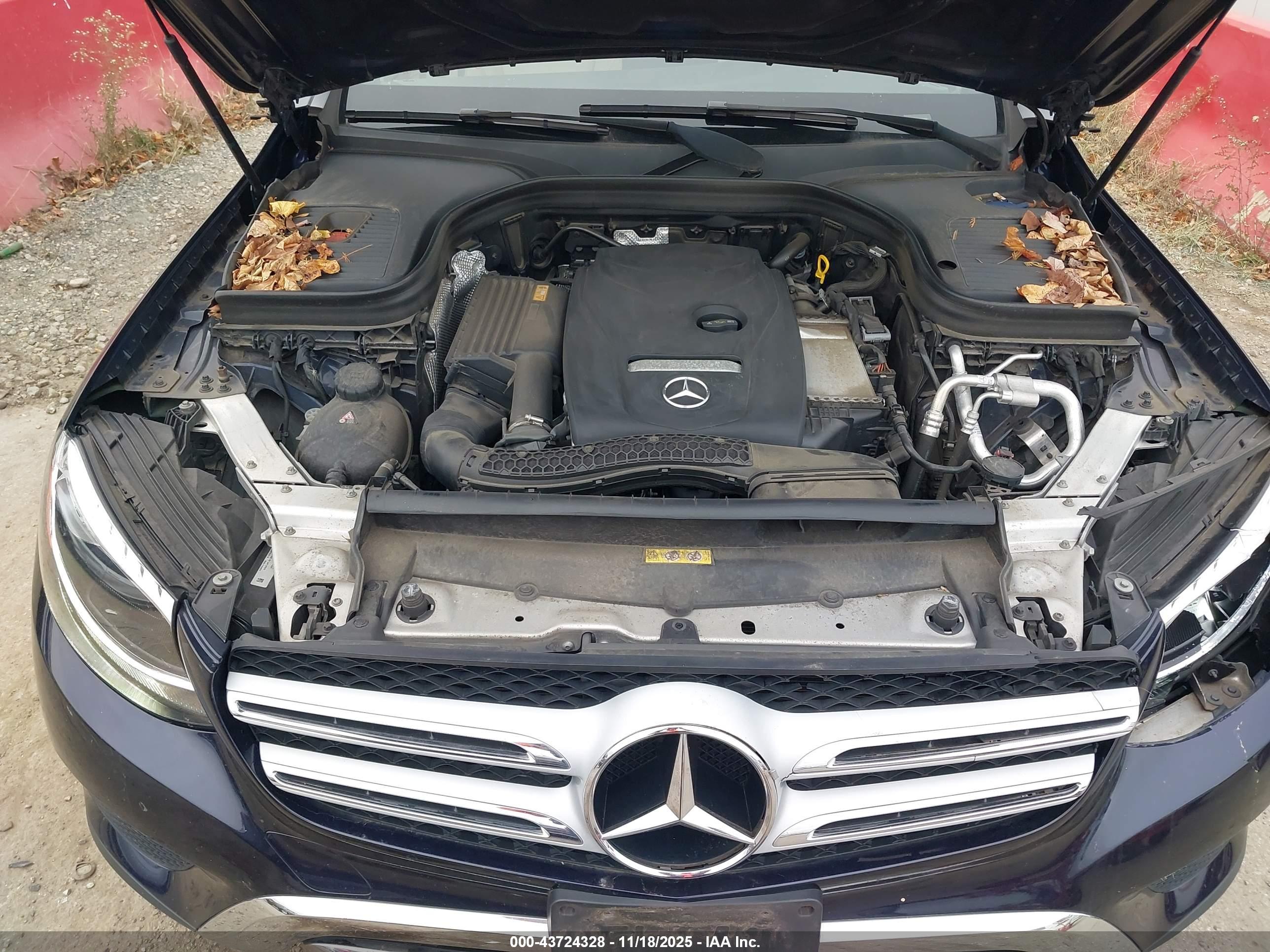 MERCEDES-BENZ GLC image 10