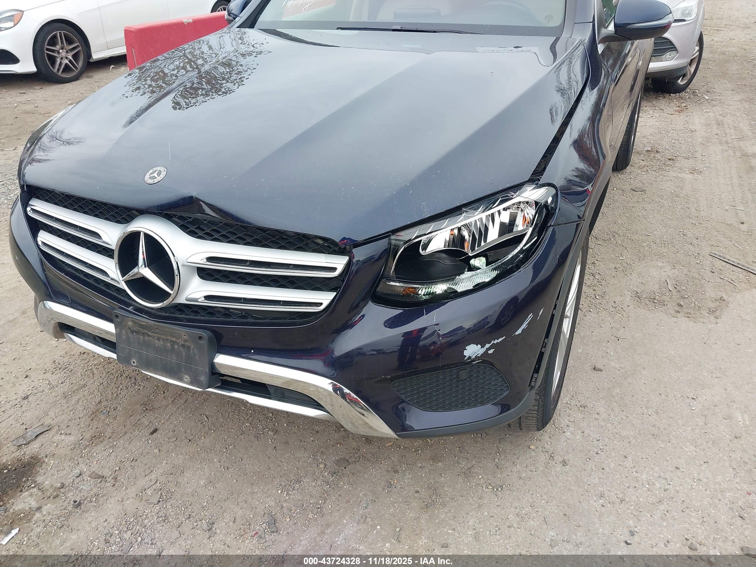 MERCEDES-BENZ GLC image 6