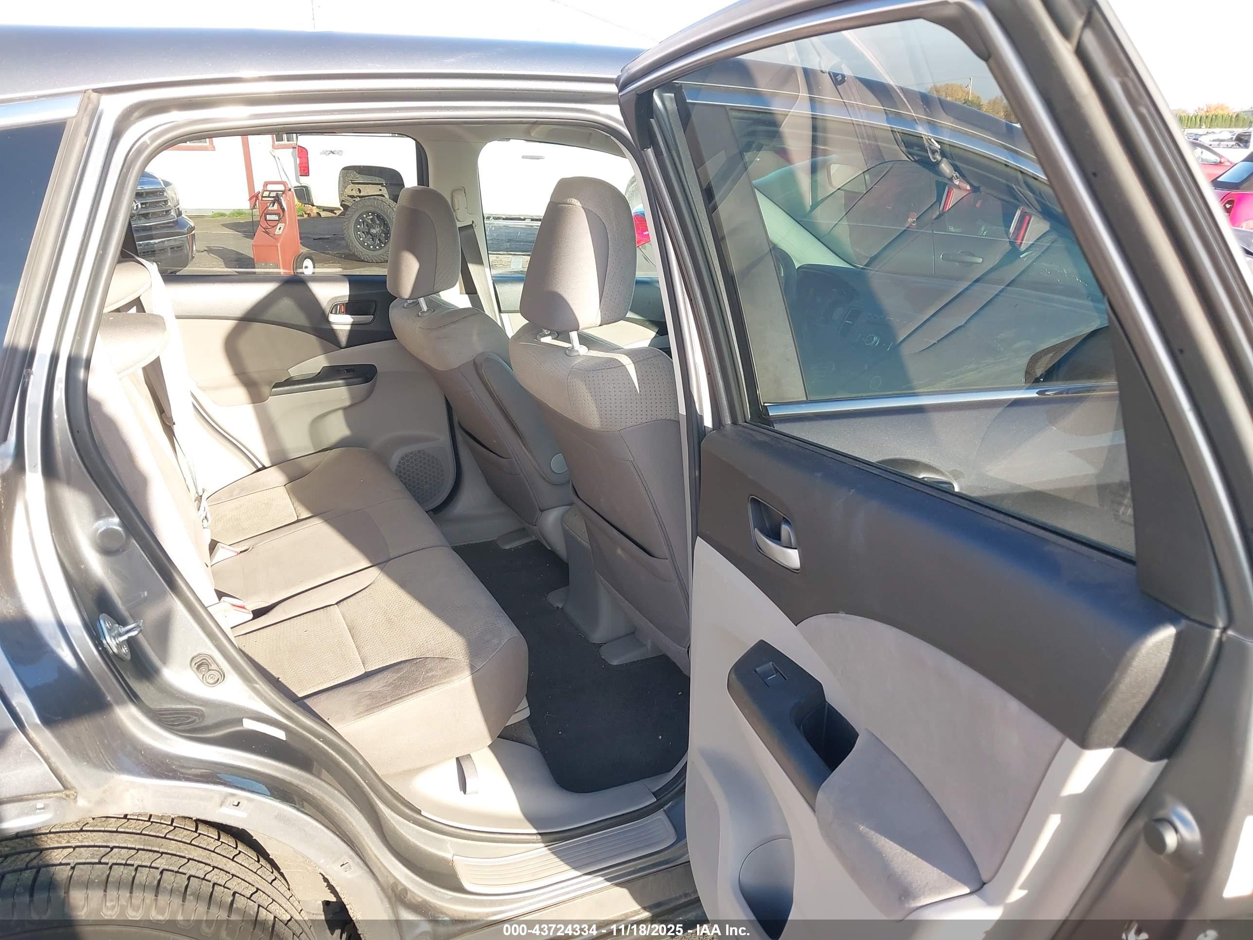 HONDA CR-V image 8